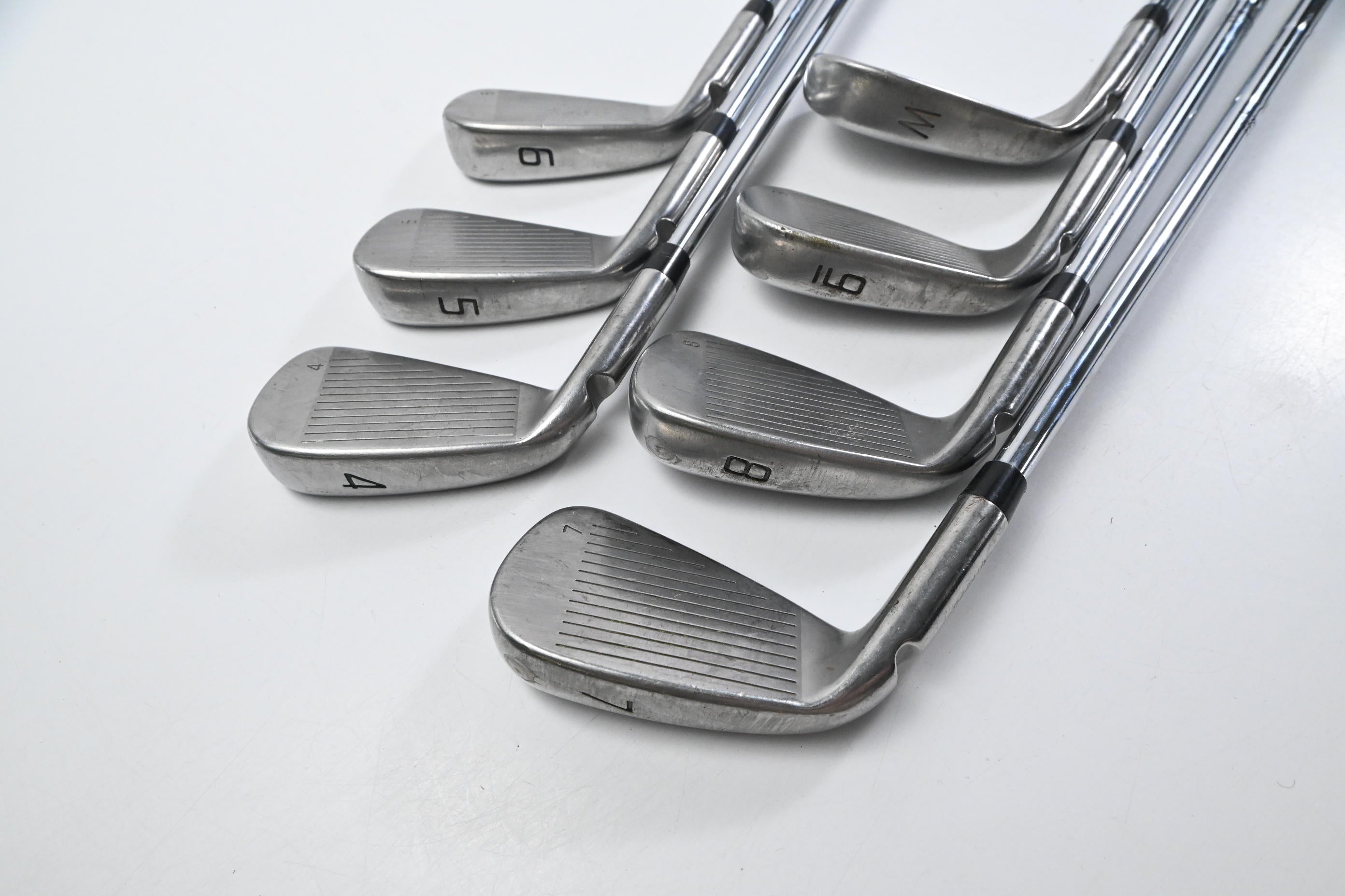 Ping i-Series E1 Irons / 4-PW / Black Dot / Regular Flex Dynamic Gold Shafts