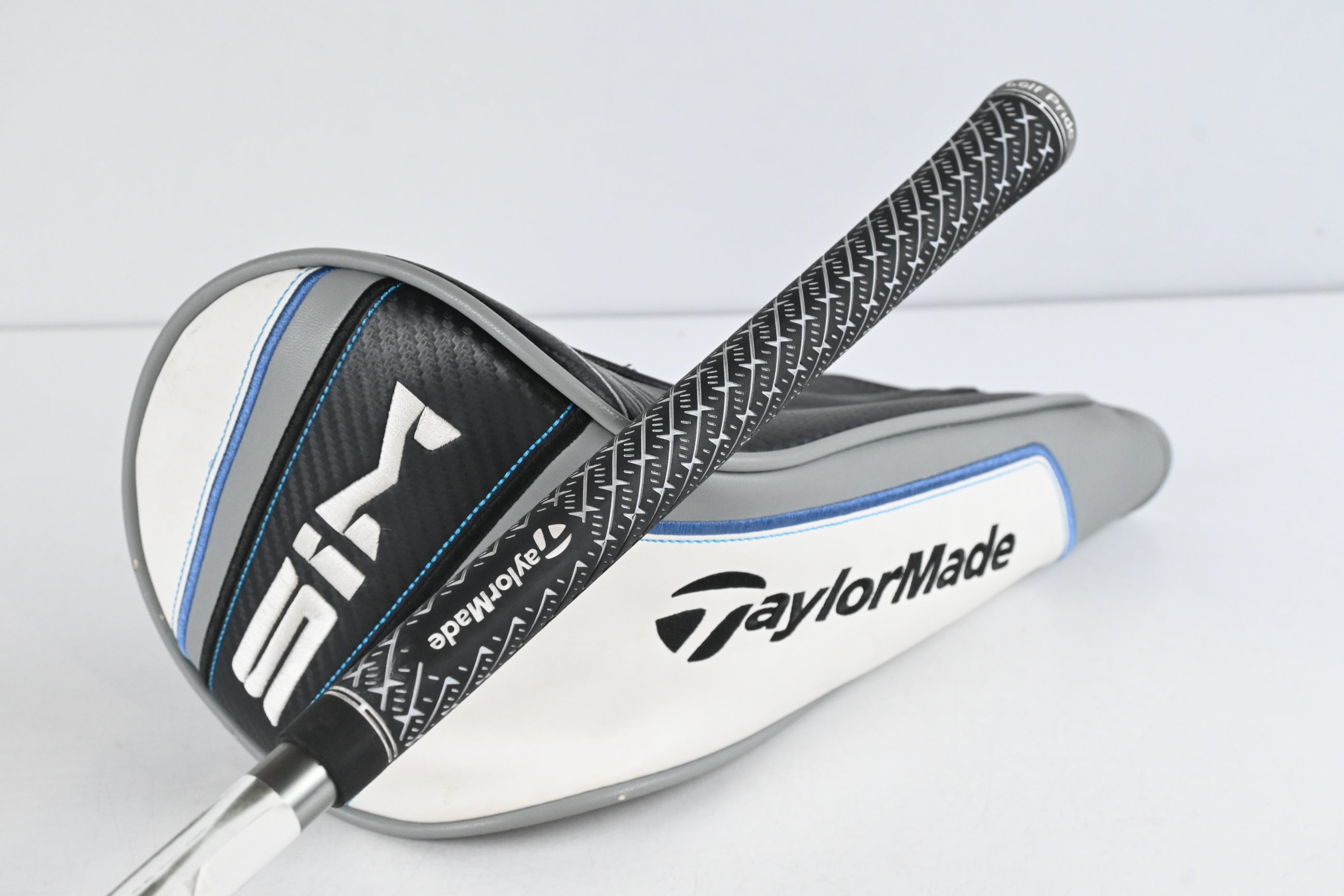 Taylormade SIM Max D Driver / 12 Degree / Regular Flex UST Mamiya Helium 5
