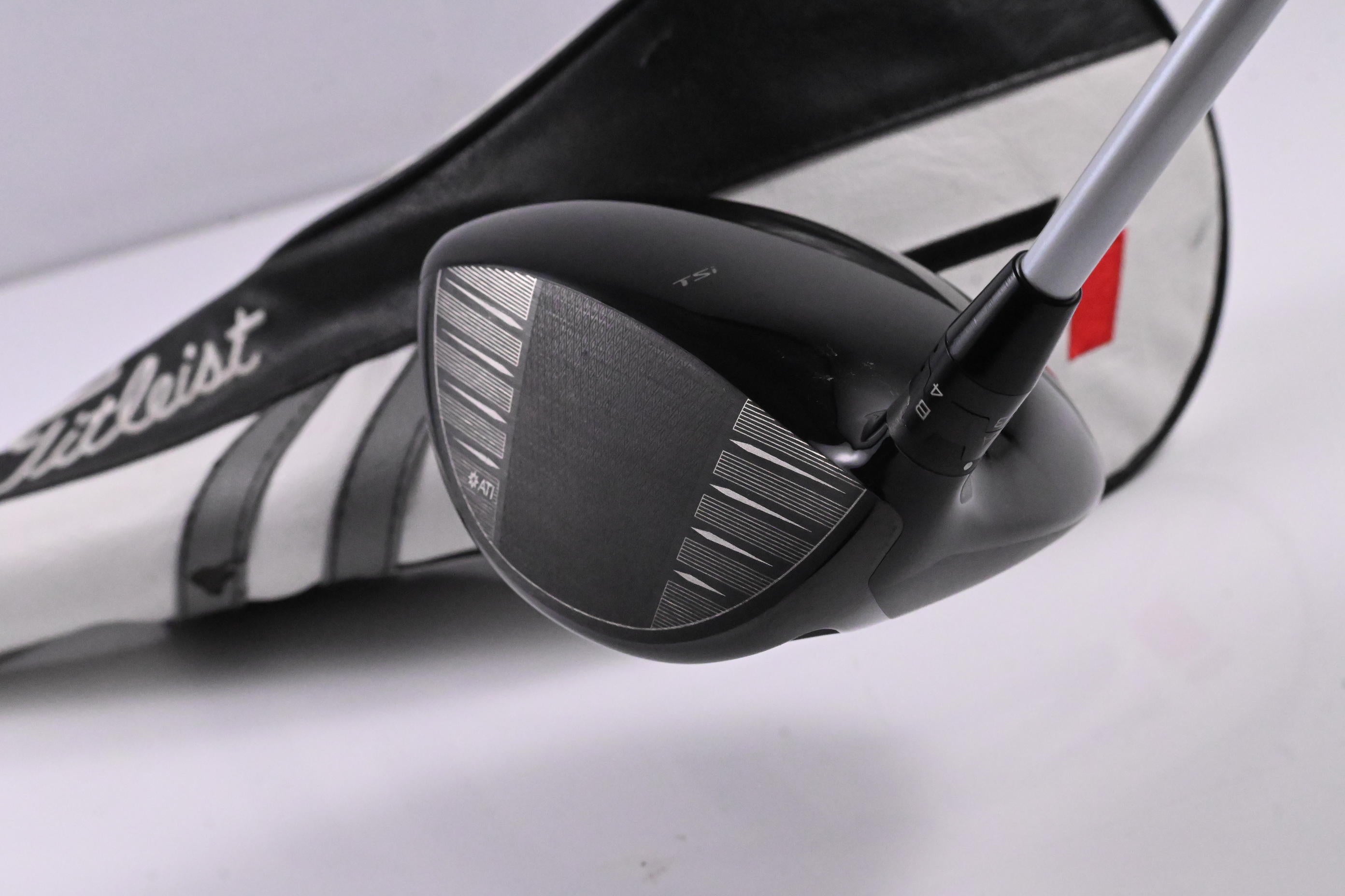 Titleist TSi1 Driver / 9 Degree / Regular Flex Aldila Ascent UL 40 Shaft