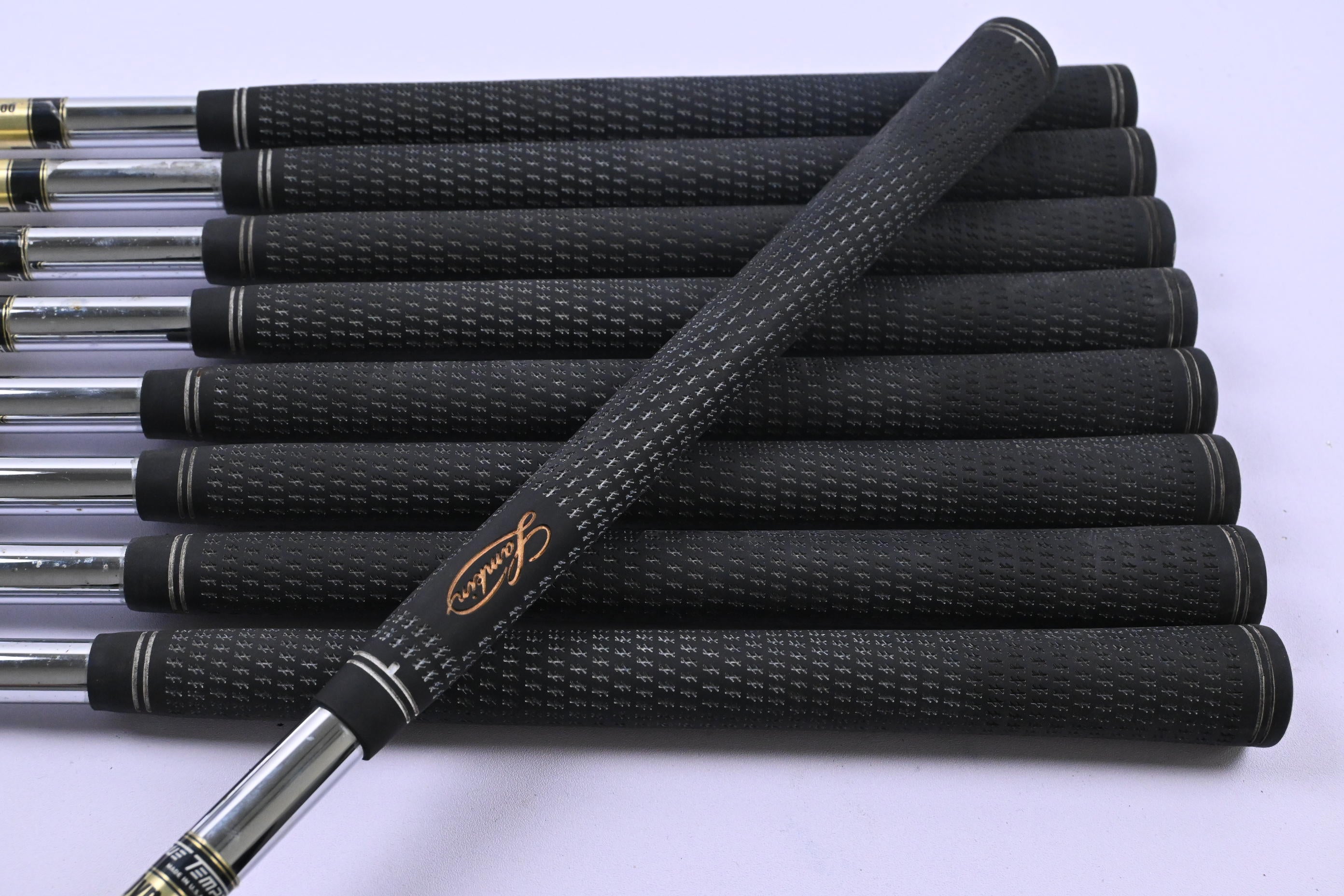 Wilson D100 Irons / 4-PW+GW+SW / Stiff Flex Dynamic Gold S300 Shafts