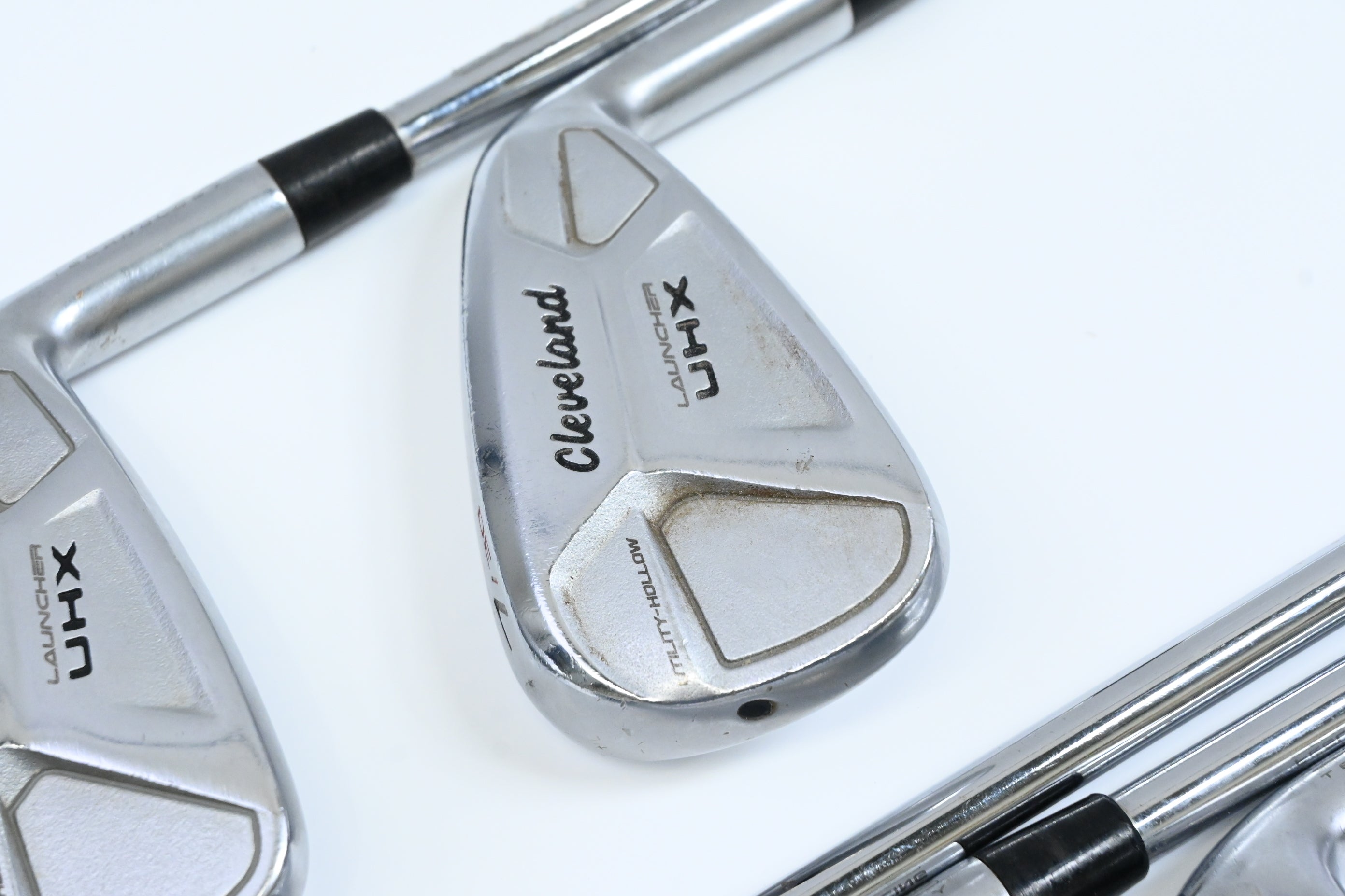 Cleveland Launcher UHX Irons / 6-PW / Regular Flex Dynamic Gold R300 DST 98