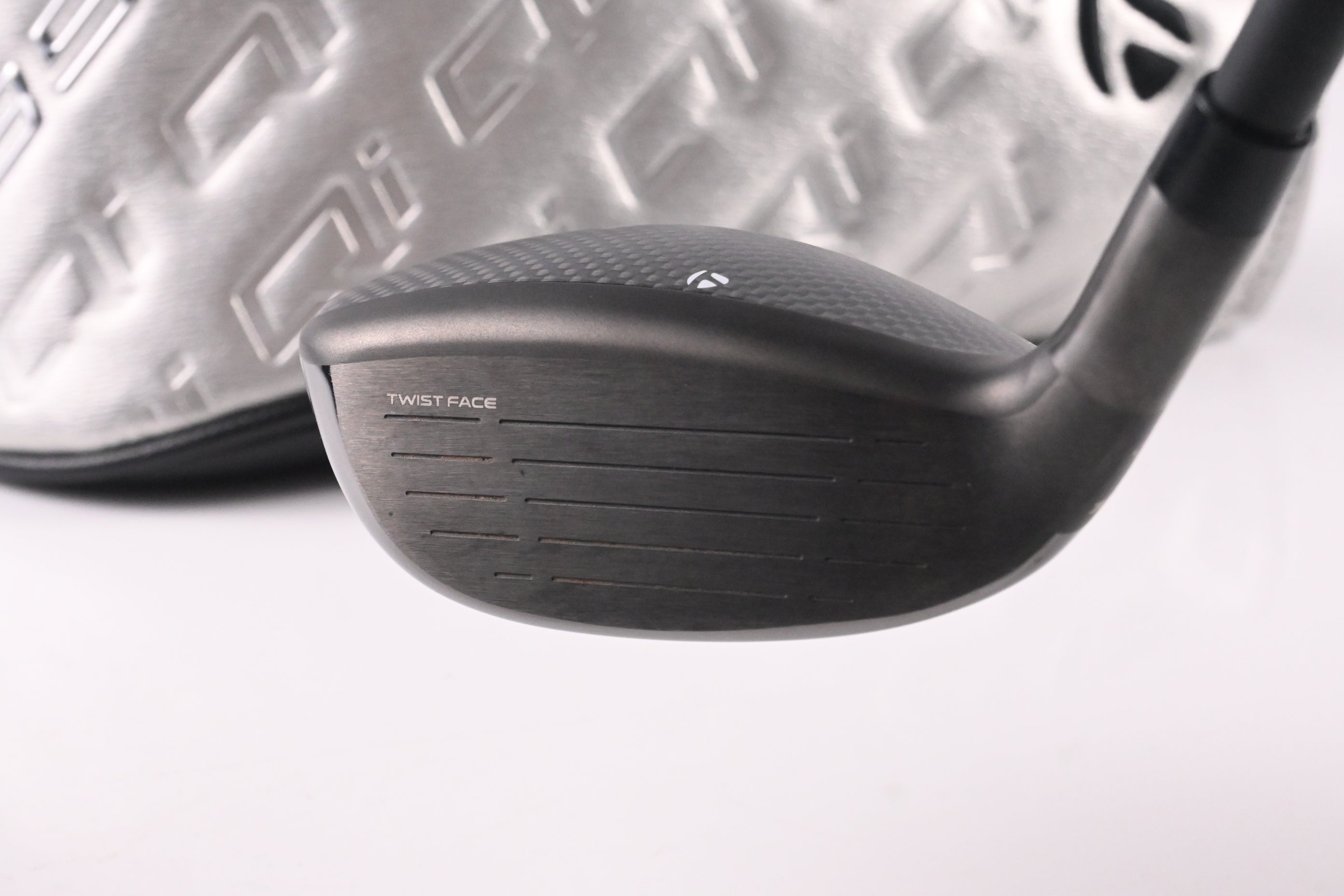 Taylormade Qi35 Max Lite #5 Hybrid / 27 Degree / Senior Flex Vanquish 5 Shaft