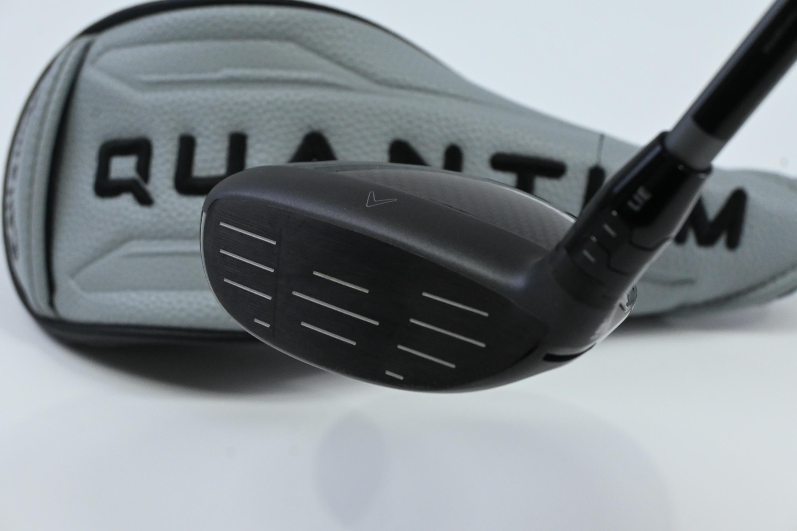 Callaway Quantum Max D #5 Wood / 18 Degree / Regular Flex Denali Frost Silver 60