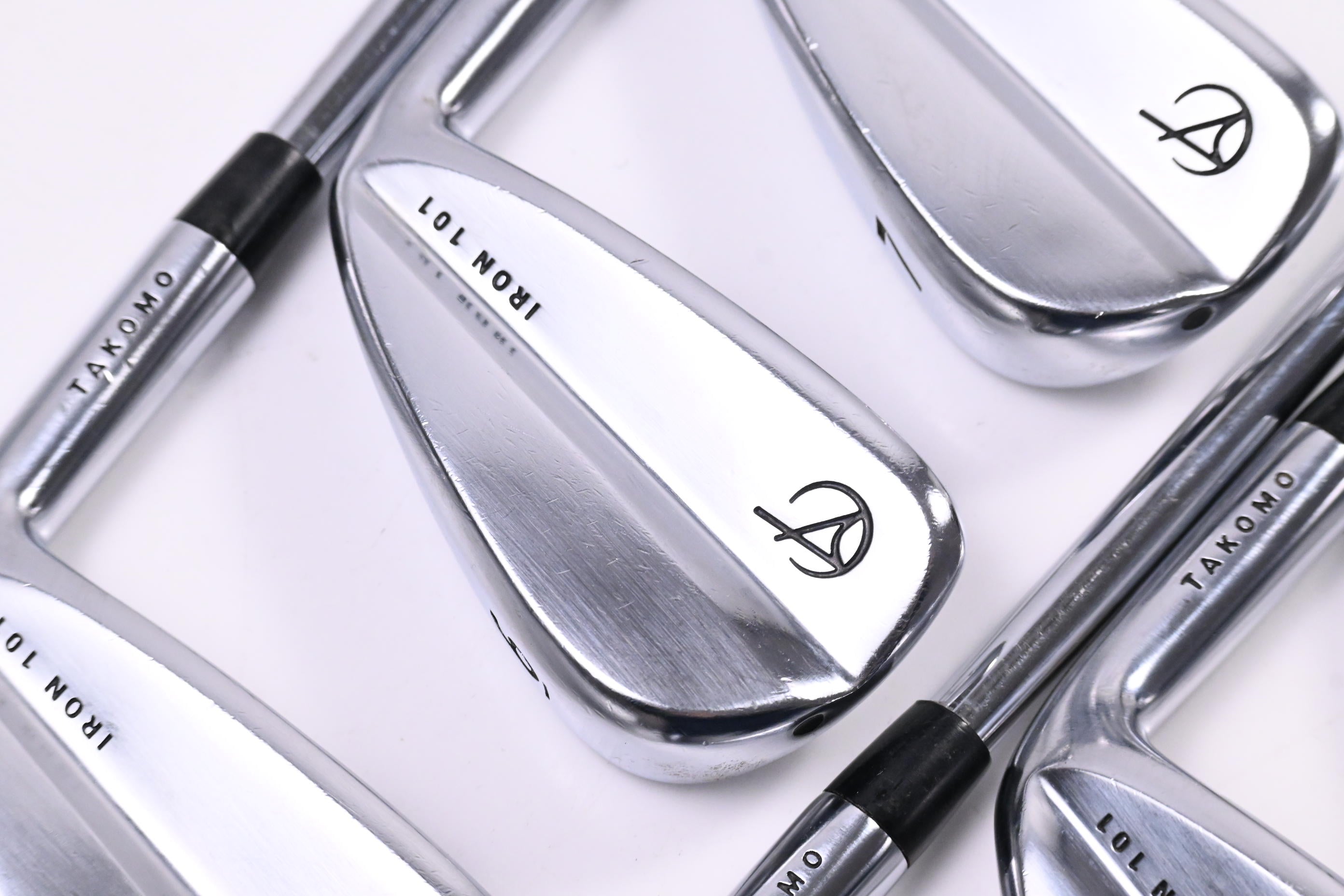 Takomo 101 Irons / 5-PW / Regular Flex KBS Tour Lite Shafts