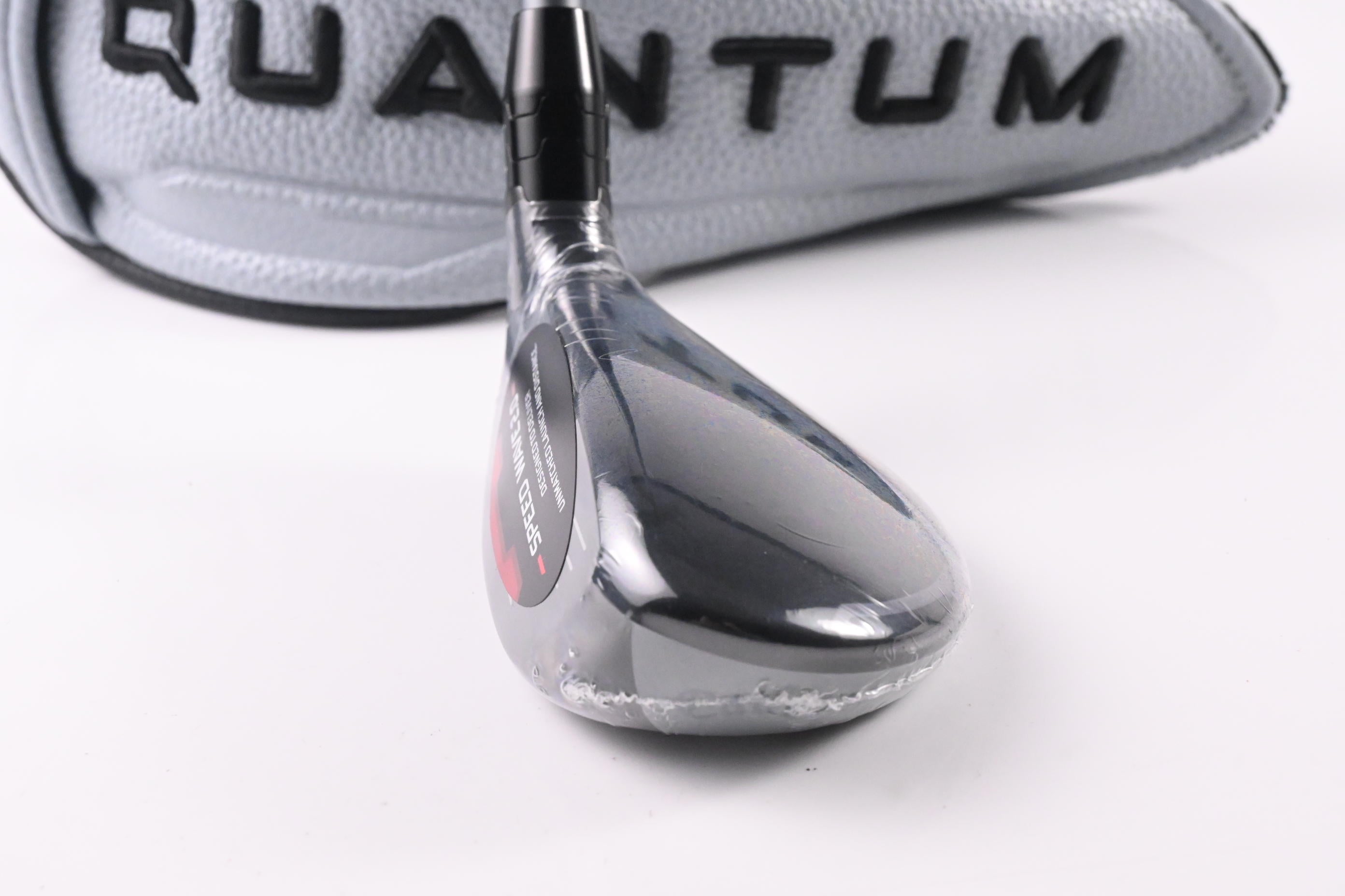 Left Hand Callaway Quantum Max #4 Hybrid / 21 Degree / Regular Flex Denali 60