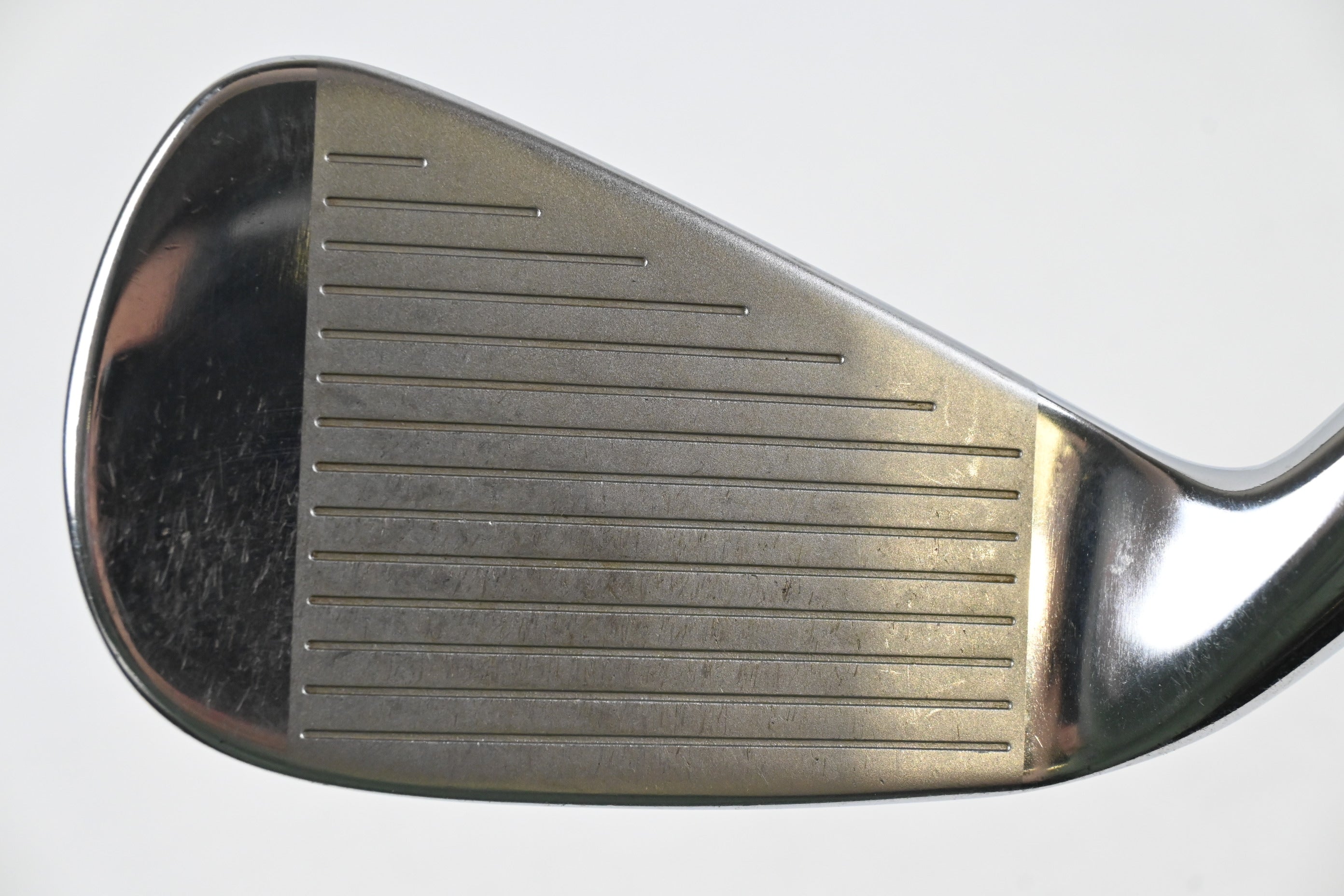 Taylormade R11 #6 Iron / Regular Flex Fujikura Motore 65 Shaft