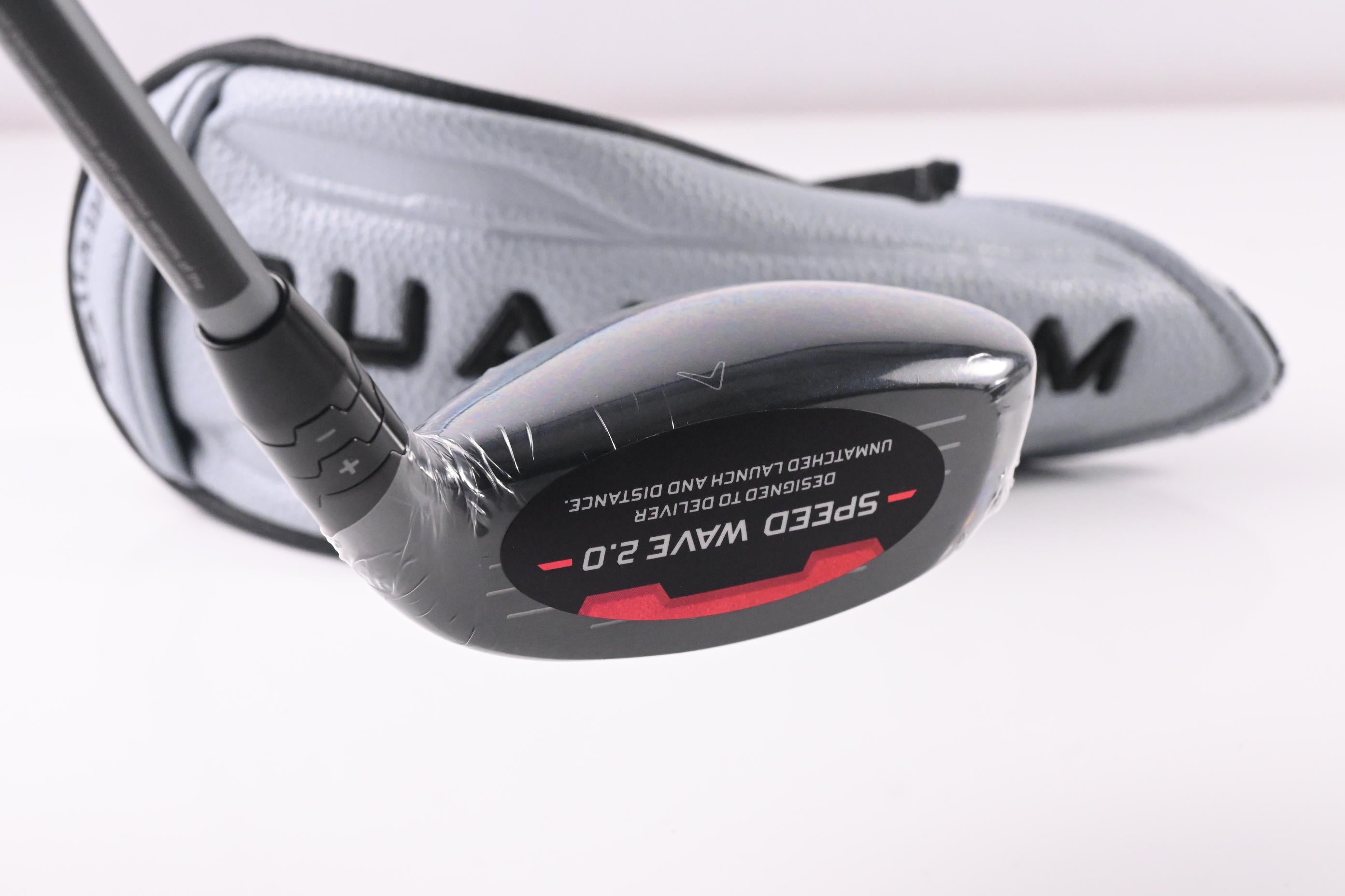 Left Hand Callaway Quantum Max #4 Hybrid / 21 Degree / Regular Flex Denali 60