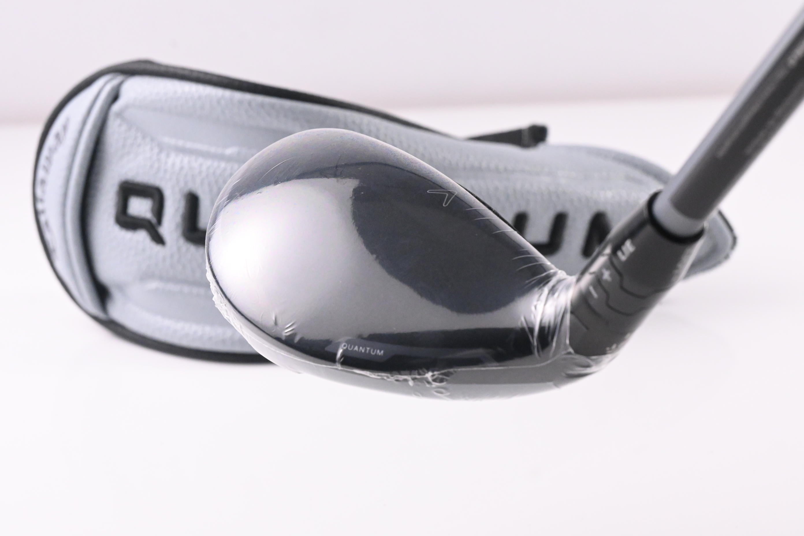 Left Hand Callaway Quantum Max #4 Hybrid / 21 Degree / Regular Flex Denali 60
