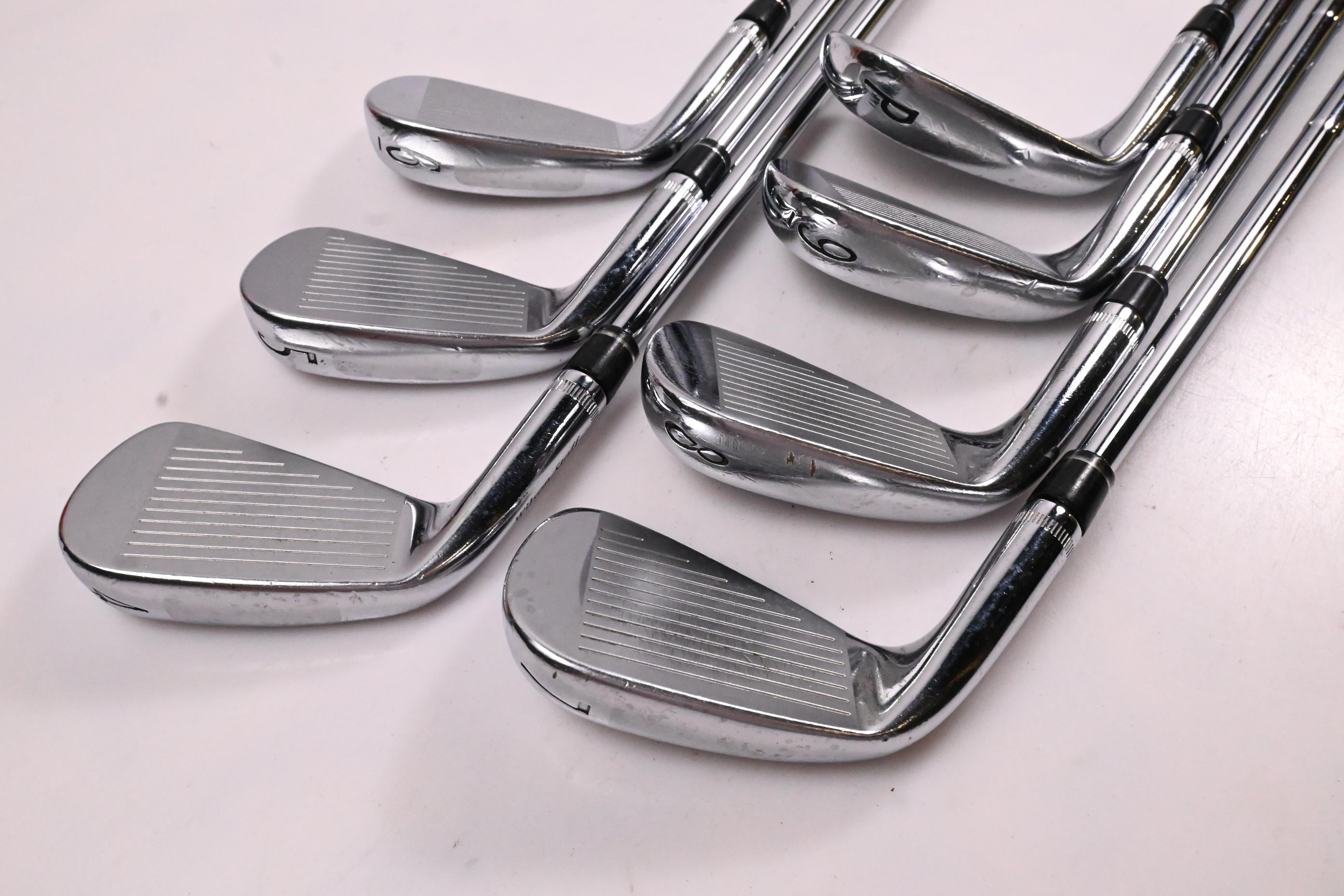 Wilson FG Tour V4 Irons / 4-PW / X-Flex Dynamic Gold Pro X100 Shafts