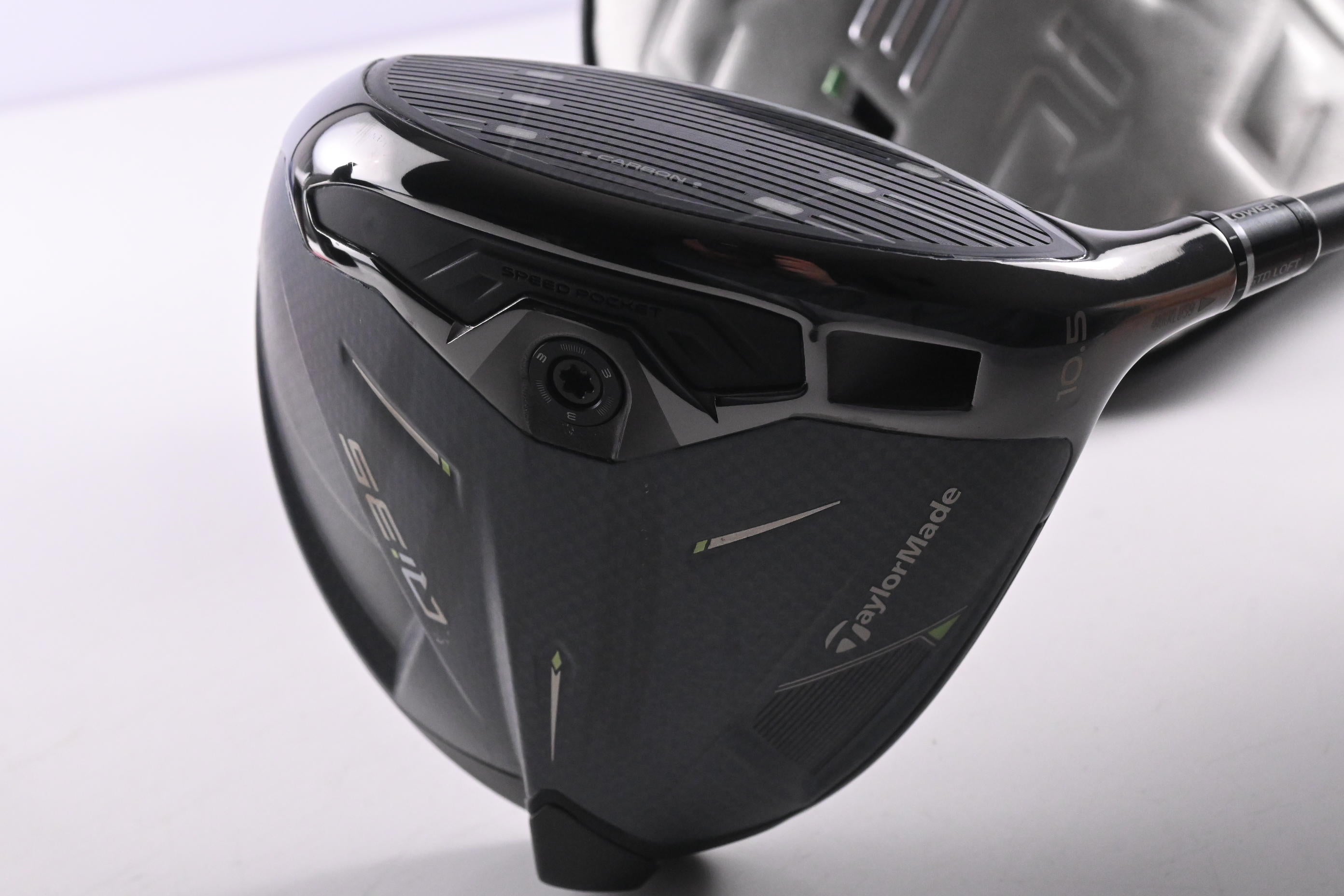 Taylormade Qi35 Driver / 10.5 Degree / Regular Flex Ventus Blue 5 Shaft