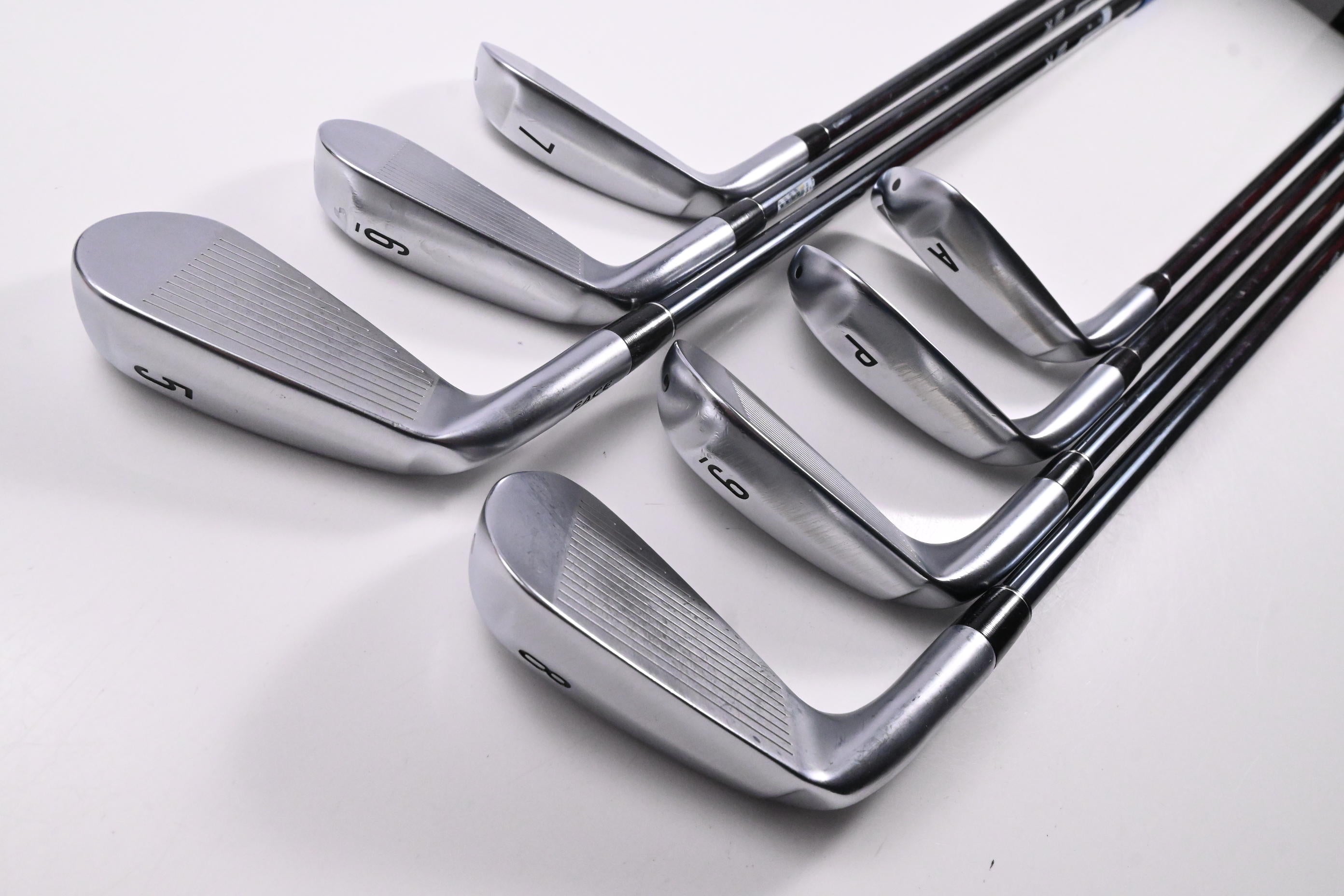 Srixon ZX4 MK II Irons 2023 / 5-PW+AW / Regular Flex UST Mamiya Recoil DART 65
