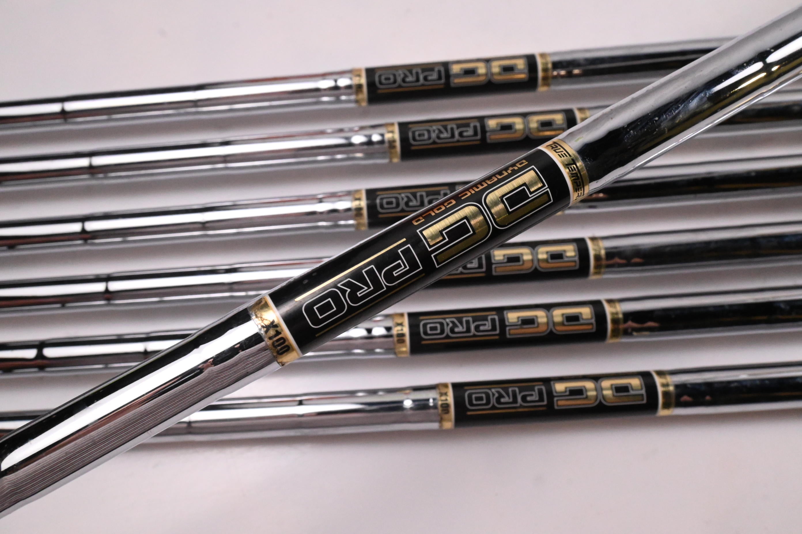 Wilson FG Tour V4 Irons / 4-PW / X-Flex Dynamic Gold Pro X100 Shafts