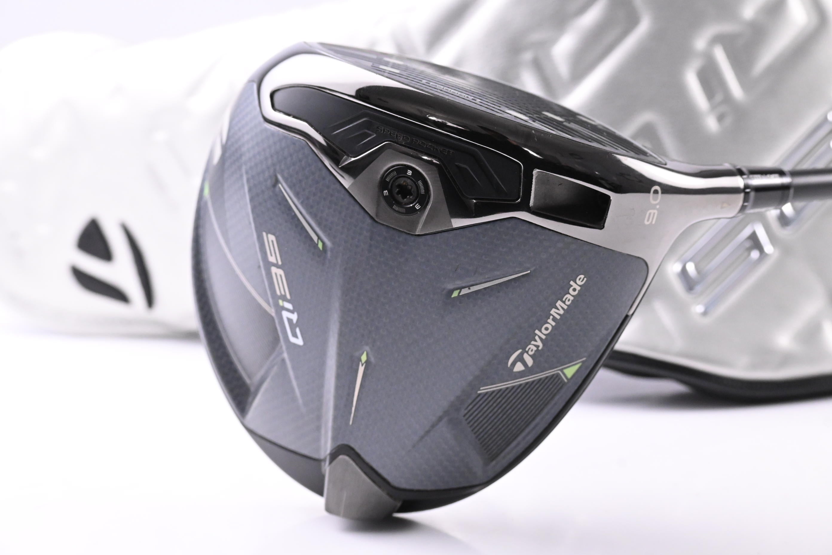 Taylormade Qi35 Driver / 9 Degree / Regular Flex Fujikura Ventus Blue '25 5