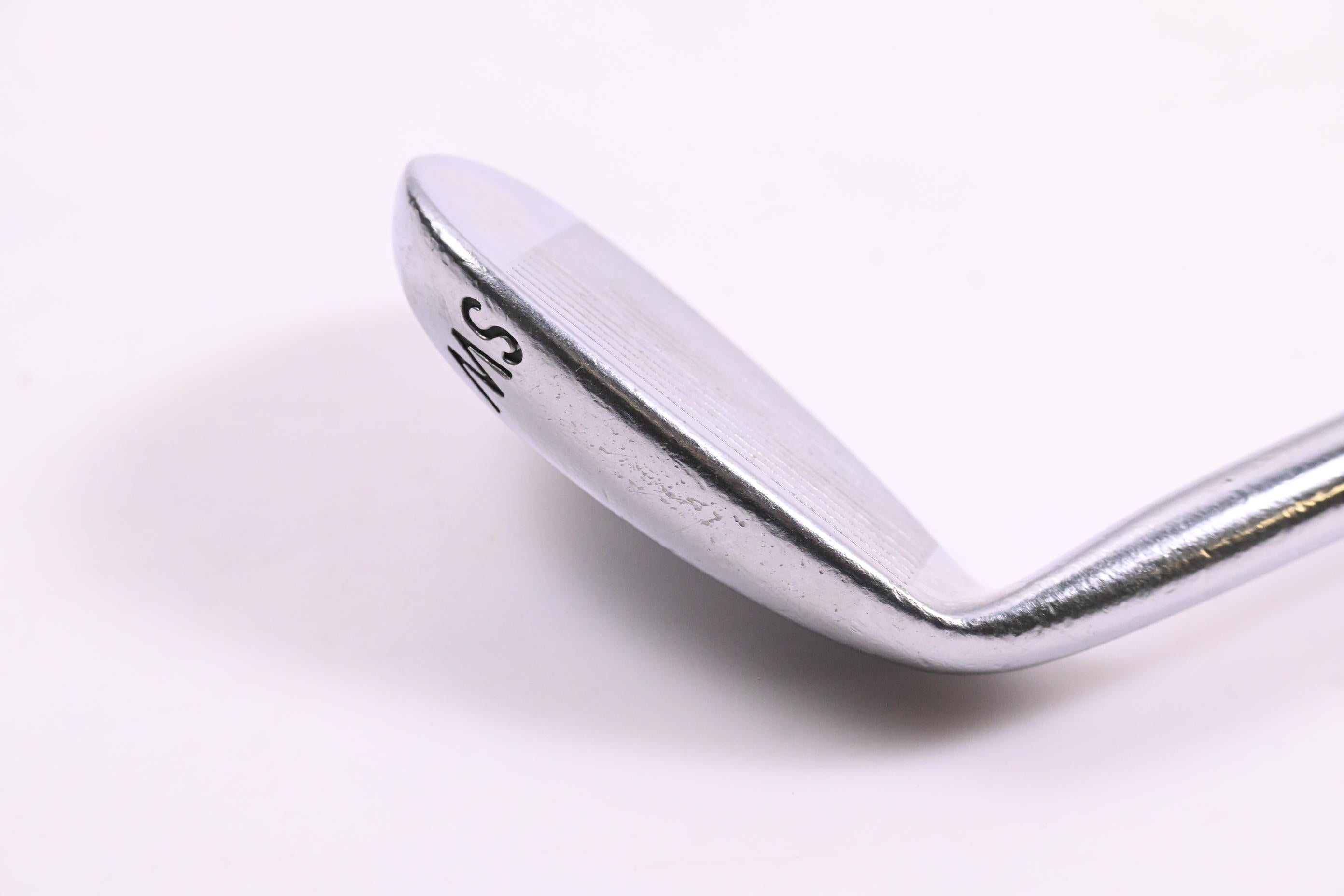Maxfli Revolution Sand Wedge / 54 Degree / Regular Flex Dynalite Gold R300 Shaft