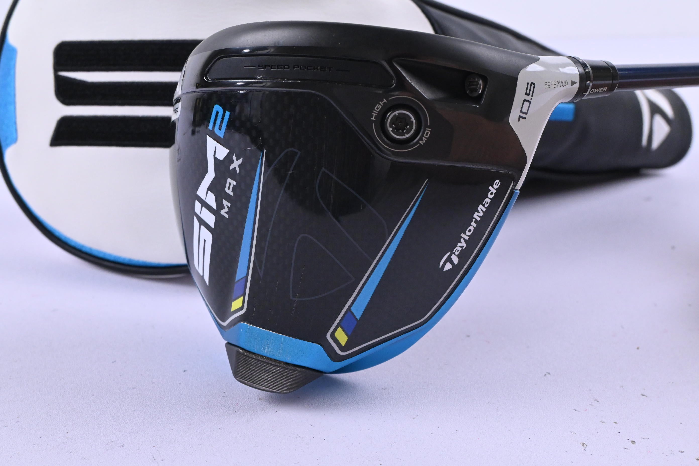 Taylormade SIM2 Max Driver / 10.5 Degree / Stiff Flex Fujikura Ventus Blue 5