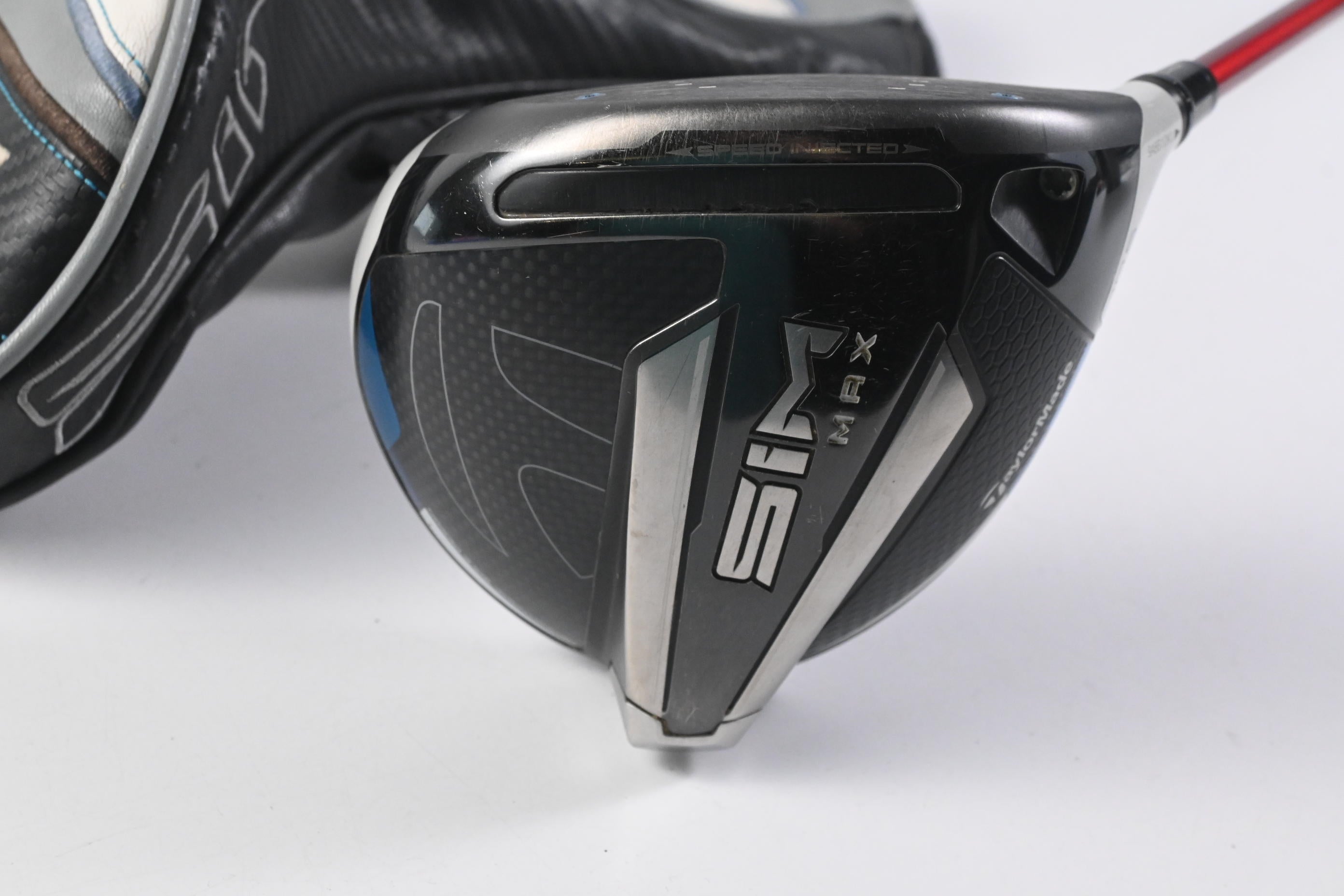 Taylormade SIM Max Driver / 10.5 Degree / Regular Flex Ventus Red 5 Shaft