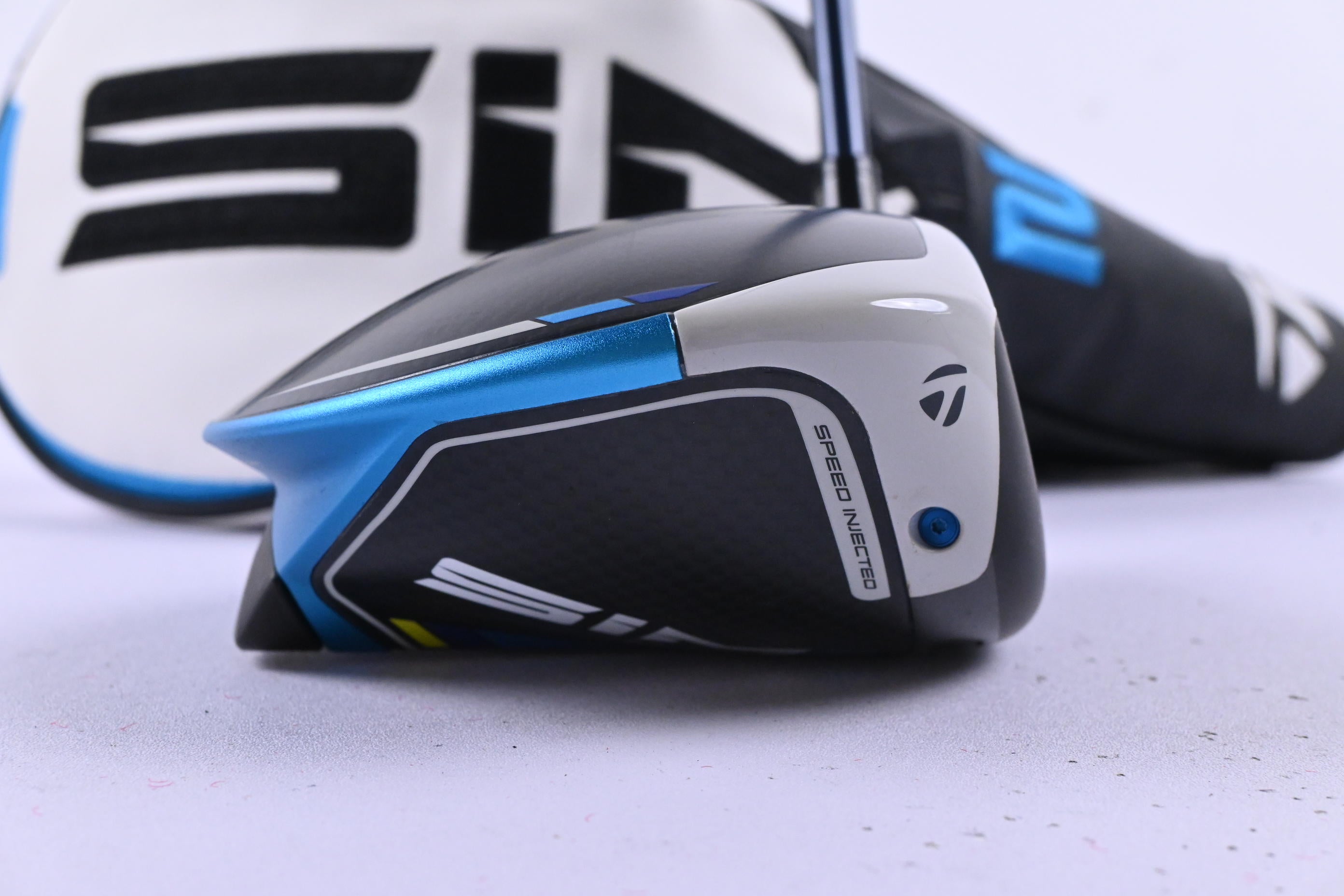 Taylormade SIM2 Max Driver / 10.5 Degree / Stiff Flex Fujikura Ventus Blue 5