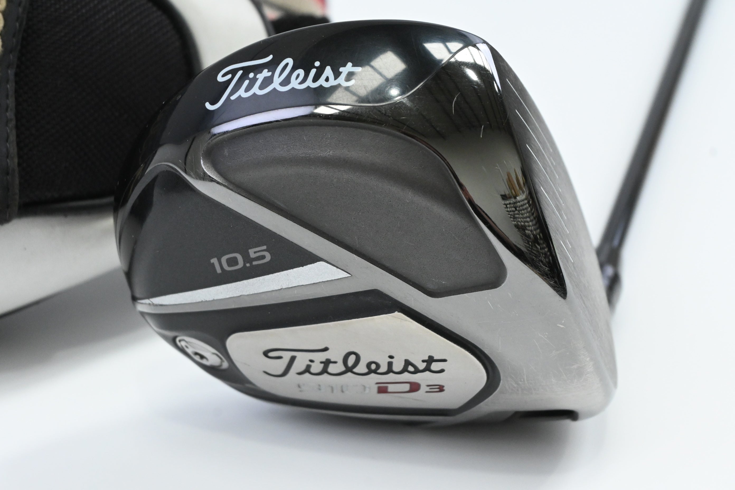 Titleist 910 D3 Driver / 10.5 Degree / Stiff Flex Tensei AV Blue 55 Shaft