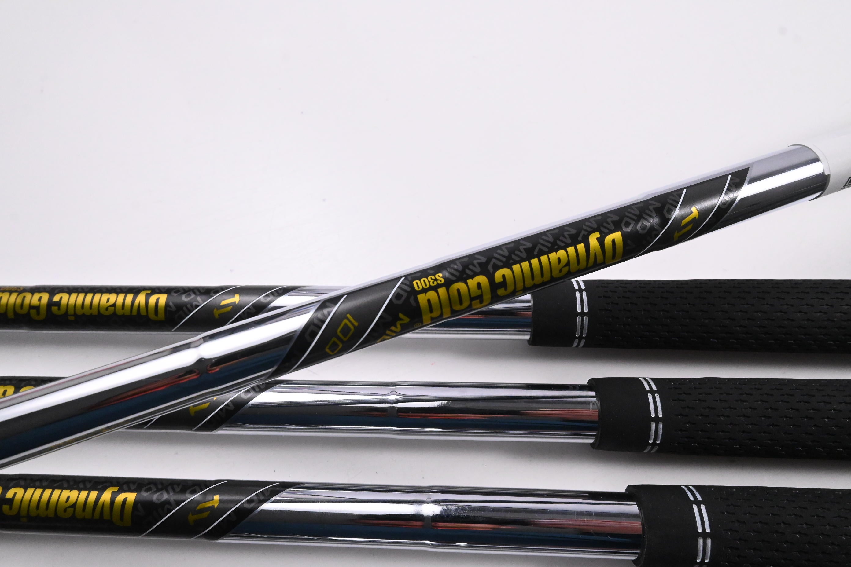 Ping i540 Irons / 5-PW / Blue Dot / Stiff Flex Dynamic Gold MID 100 S300 Shafts