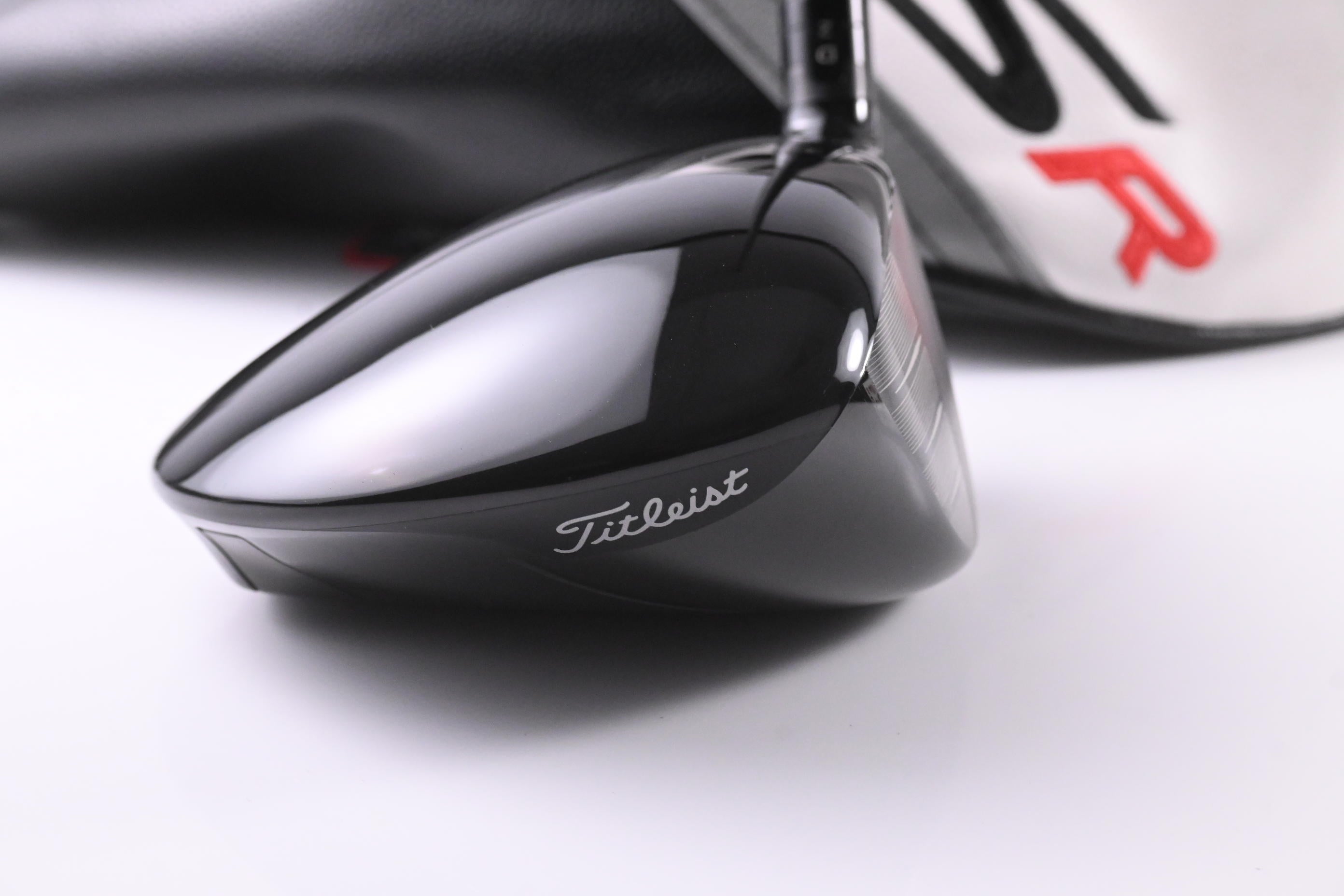 Titleist TSR2 Driver / 11 Degree / Regular Flex Kuro Kage Gen5 Black 50 Shaft