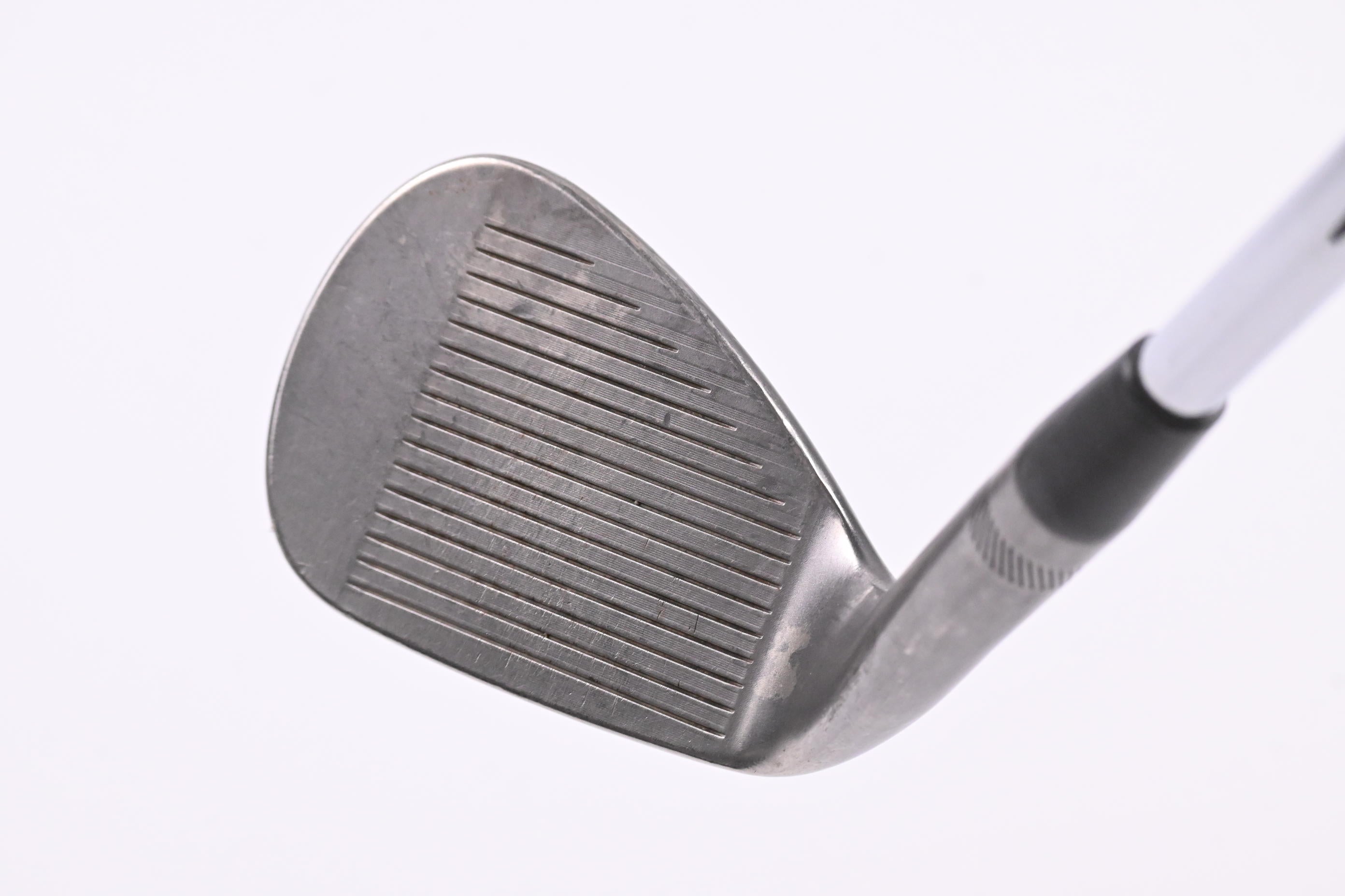 Titleist Vokey SM10 Gap Wedge / 50 Degree / X-Flex Dynamic Gold AMT White X100