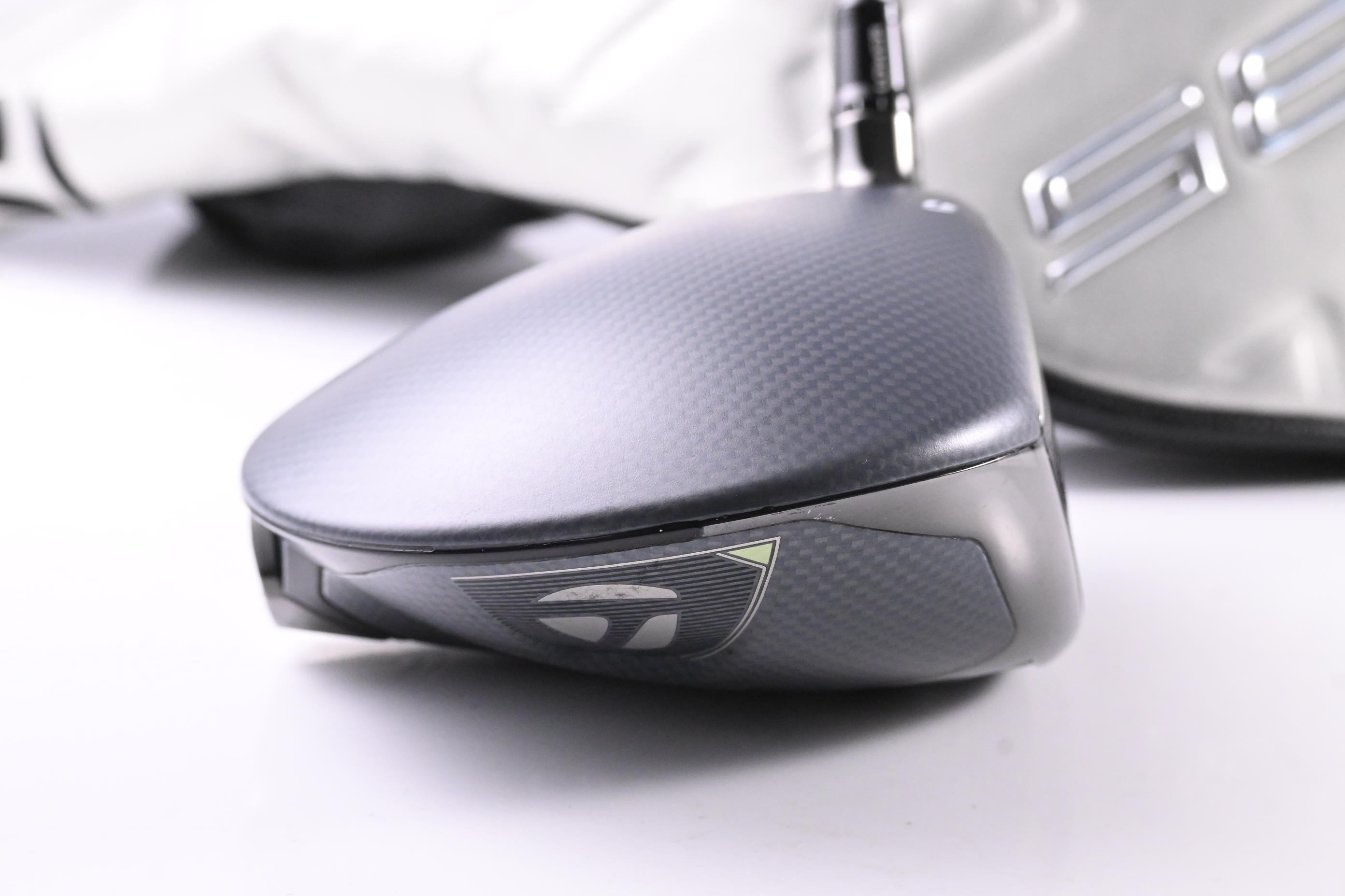 Taylormade Qi35 LS Driver / 9 Degree / Regular Flex Fujikura Air Speeder 50