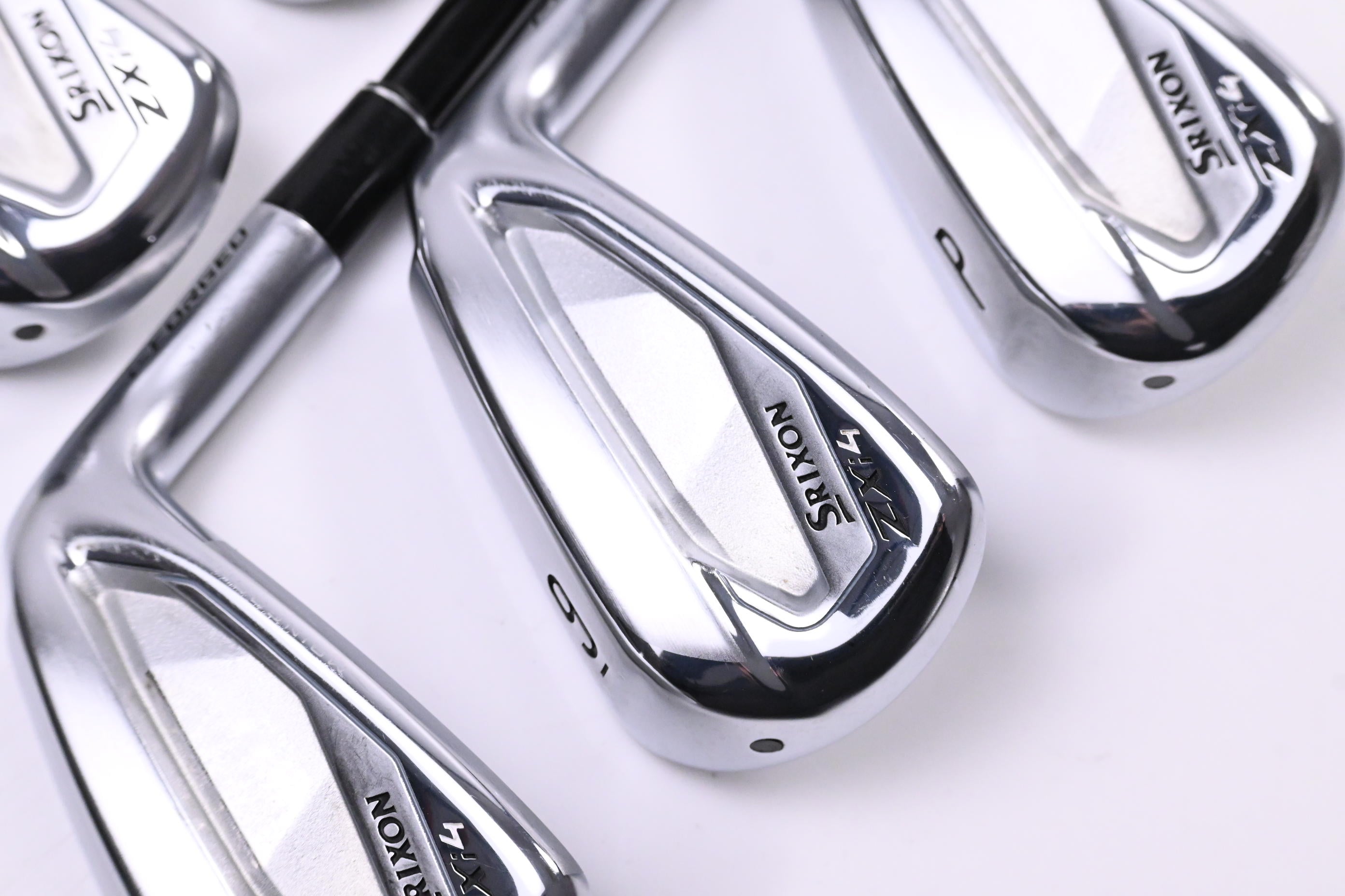 Srixon ZXi4 Irons / 6-PW / Regular Flex Accra iSeries iS6 Shafts