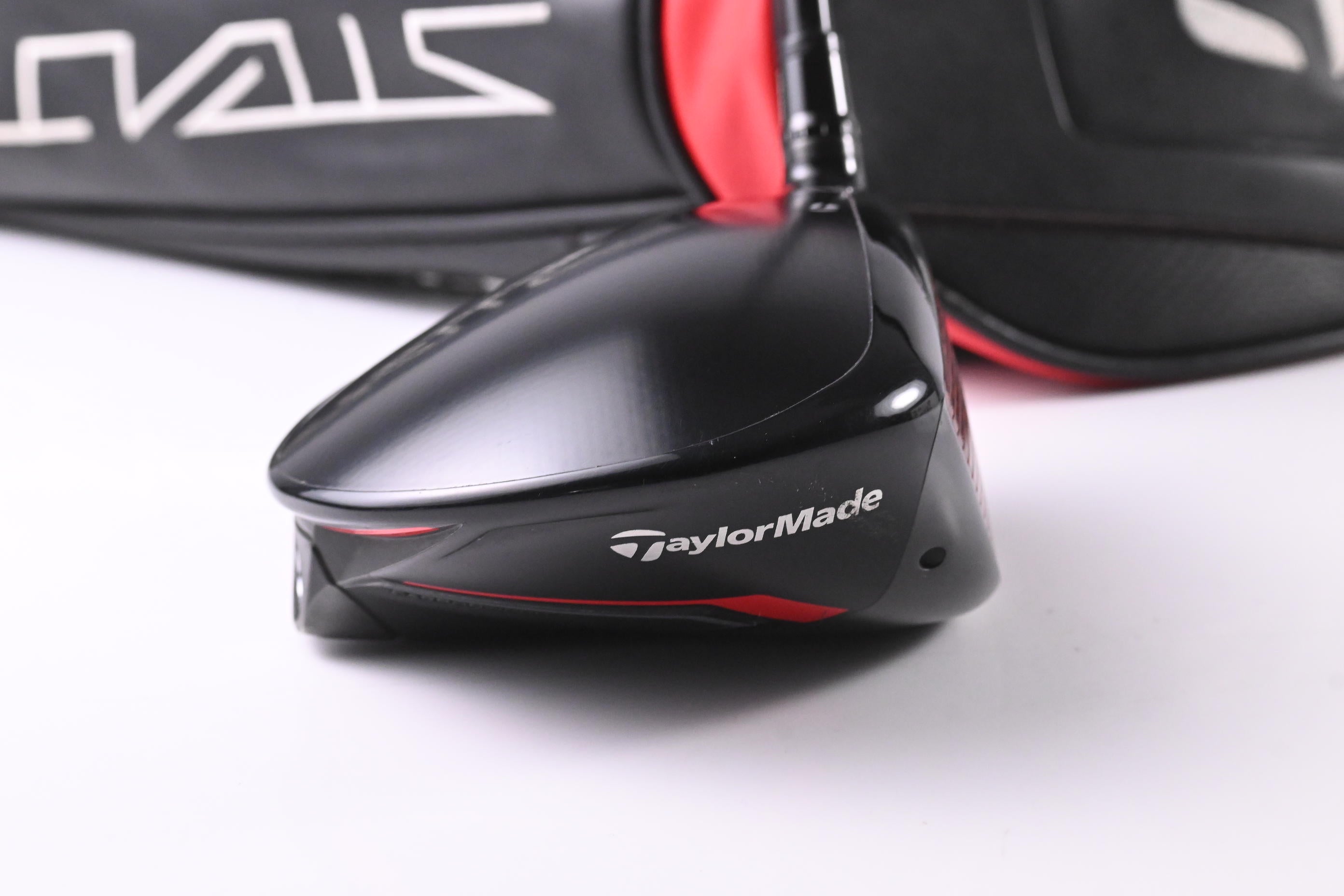 Taylormade Stealth Driver / 9 Degree / Stiff Flex HZRDUS Smoke Red RDX 60 Shaft
