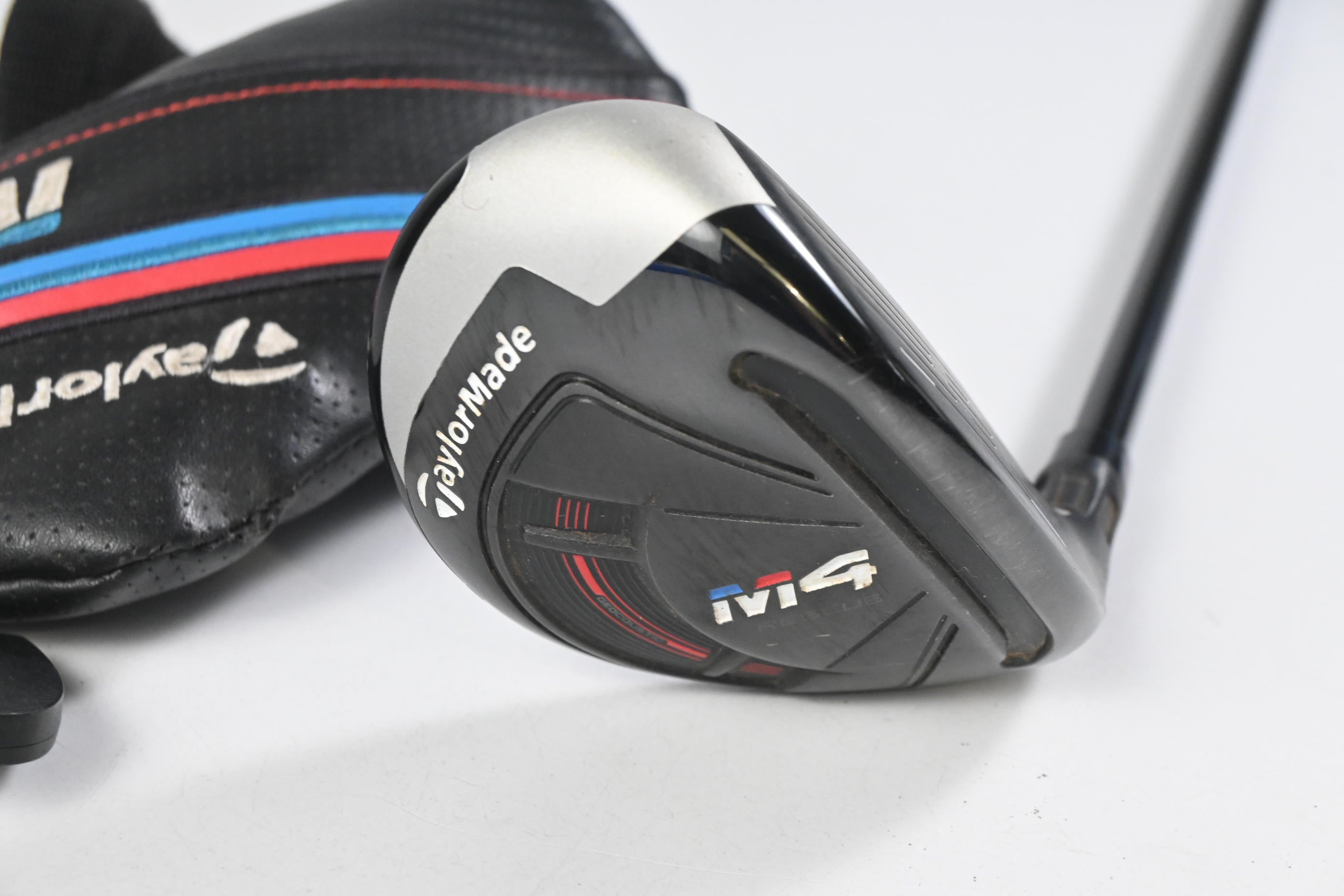 Taylormade M4 #4 Hybrid / 22 Degree / Stiff Flex Fujikura Atmos Red 7 Shaft