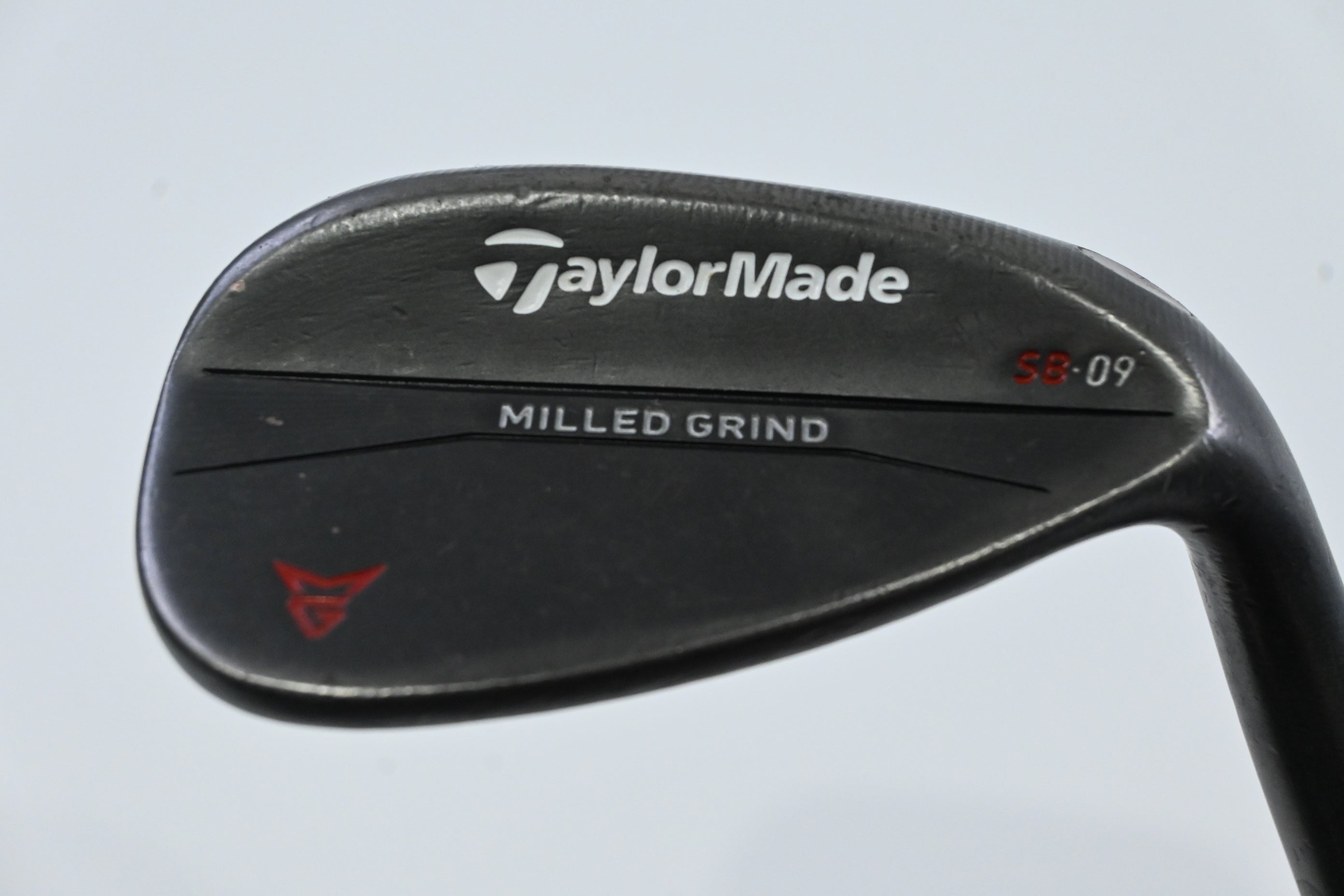 Taylormade Milled Grind Gap Wedge / 52 Degree / X-Flex Dynamic Gold X100 Shaft