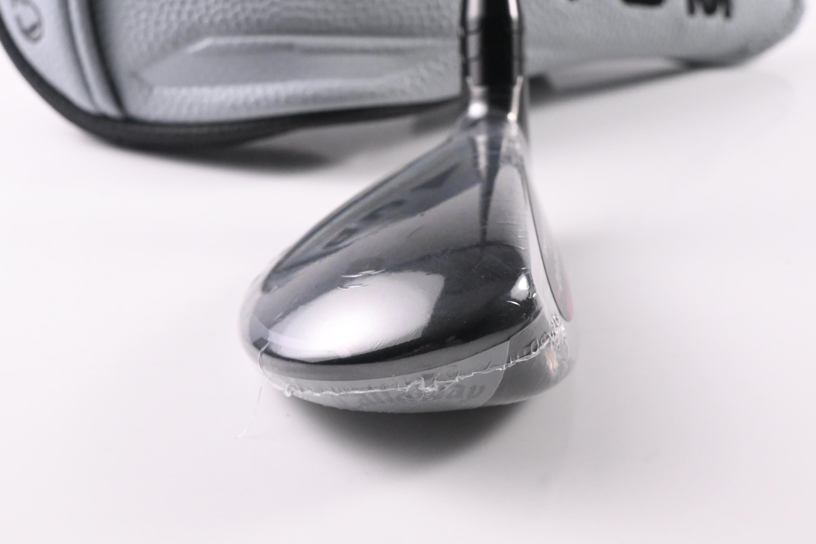 Callaway Quantum Max OS #4 Hybrid / 20 Degree / Regular Flex Vanquish 5 Shaft
