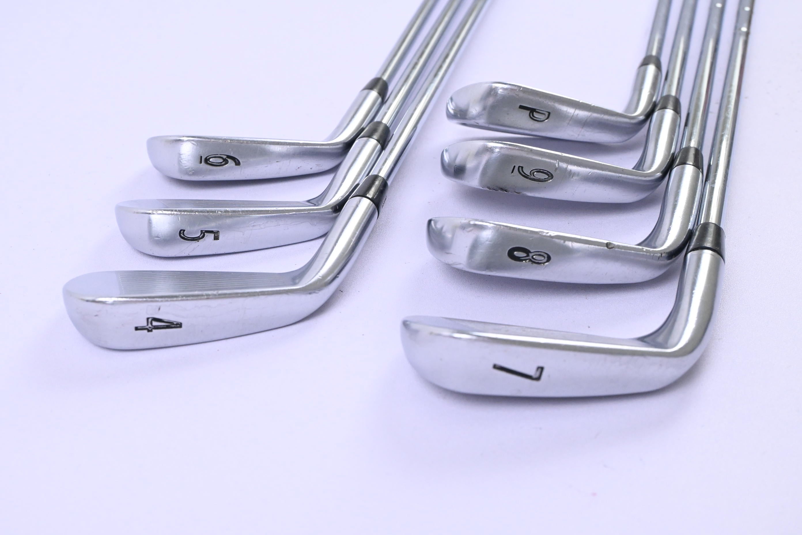 Titleist 712 CB Irons / 4-PW / Regular Flex Dynamic Gold R300 Shafts