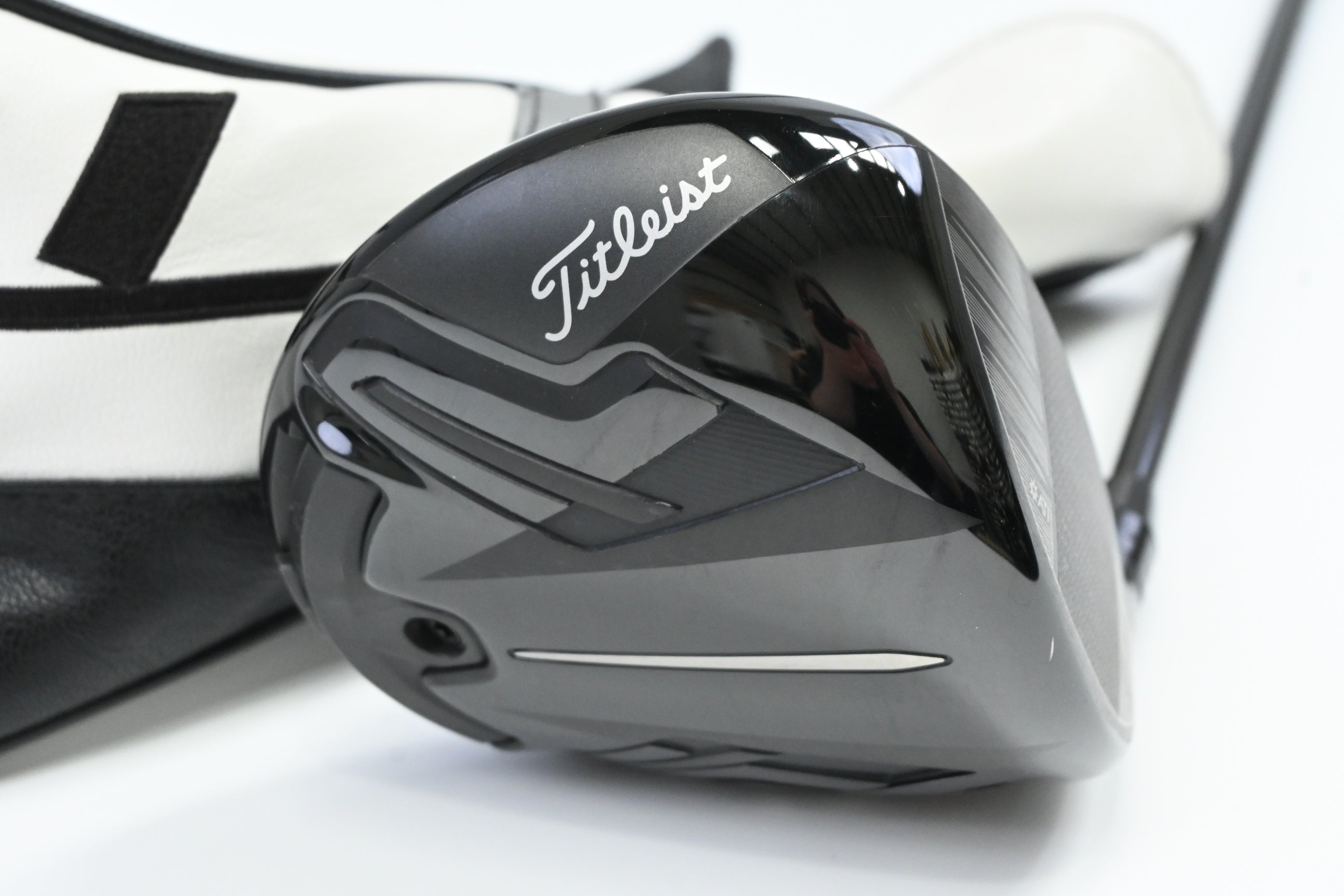 Titleist TSi3 Driver / 8 Degree / X-Flex Tensei AV Raw White 65 Shaft