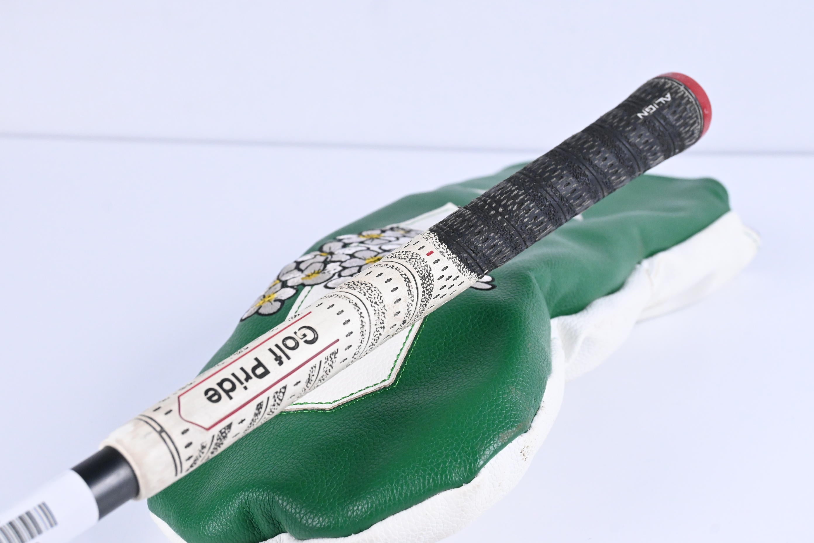 Taylormade M3 Driver / 9.5 Degree / Stiff Flex HZRDUS Smoke Black 70 Shaft