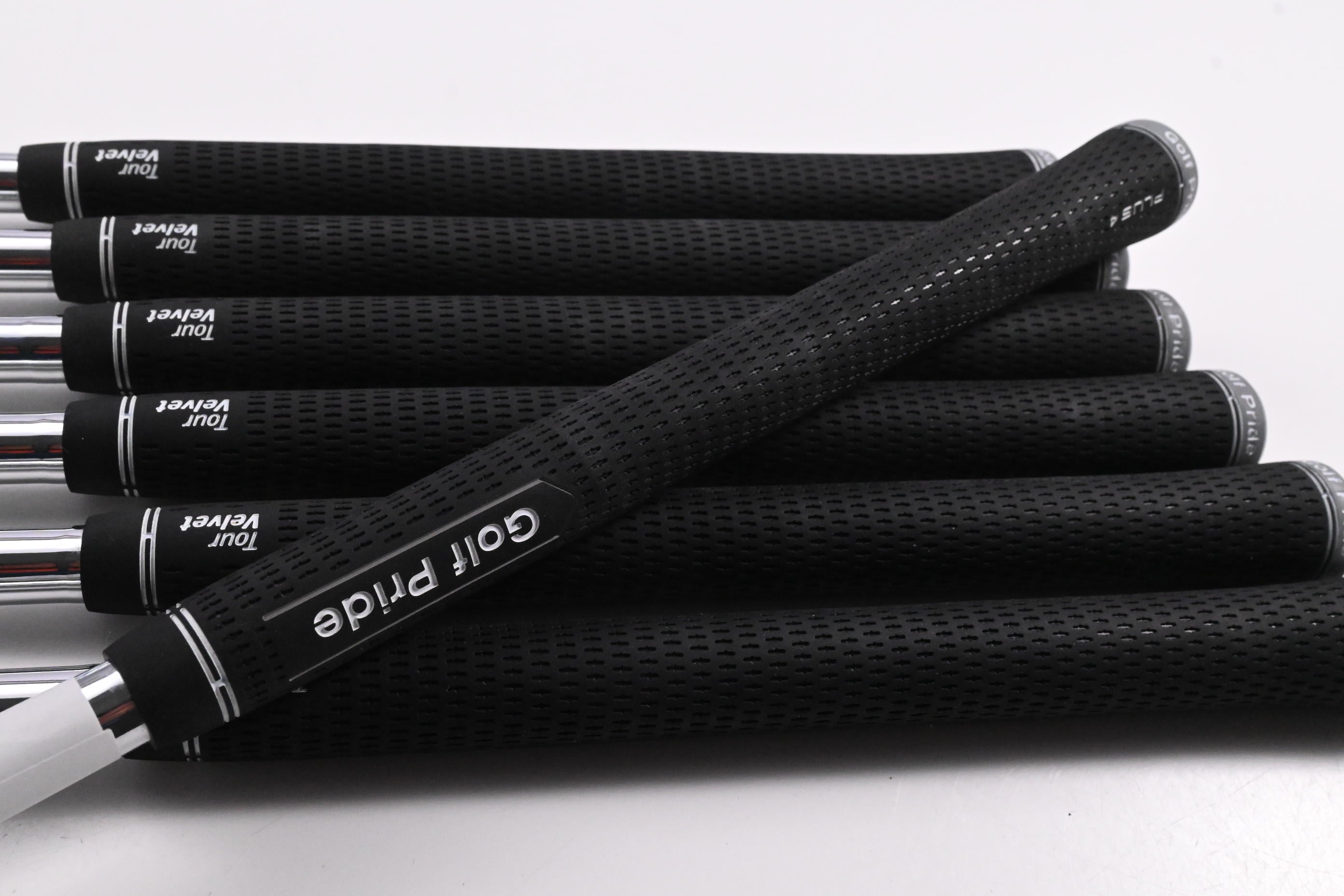 Cobra DS-Adapt Irons / 6-PW+GW+SW / Regular Flex KBS Tour Lite Shafts