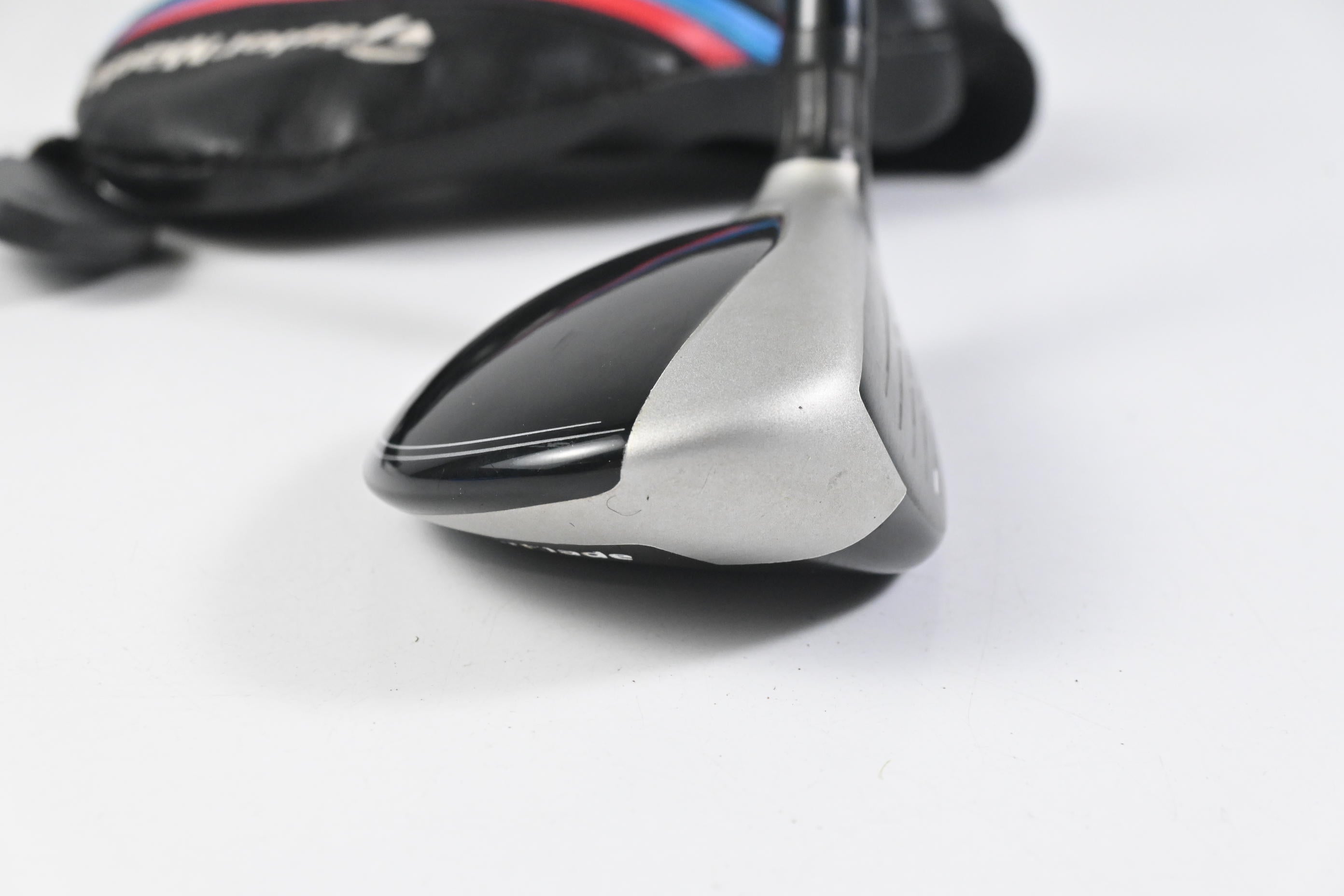 Taylormade M4 #4 Hybrid / 22 Degree / Stiff Flex Fujikura Atmos Red 7 Shaft