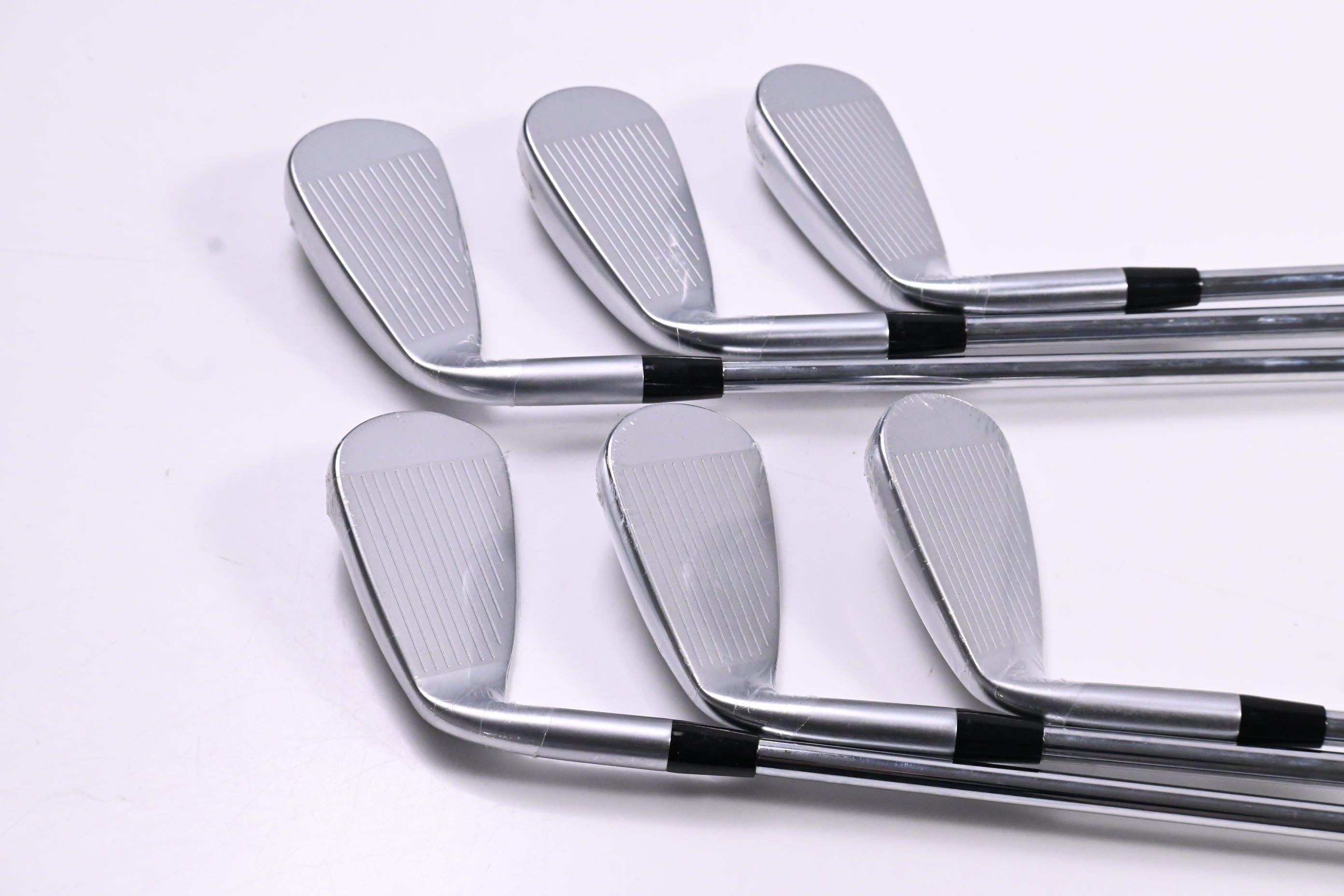 Mizuno JPX 925 Hot Metal HL Irons / 5-PW / Regular Flex Dynamic Gold 95 R300
