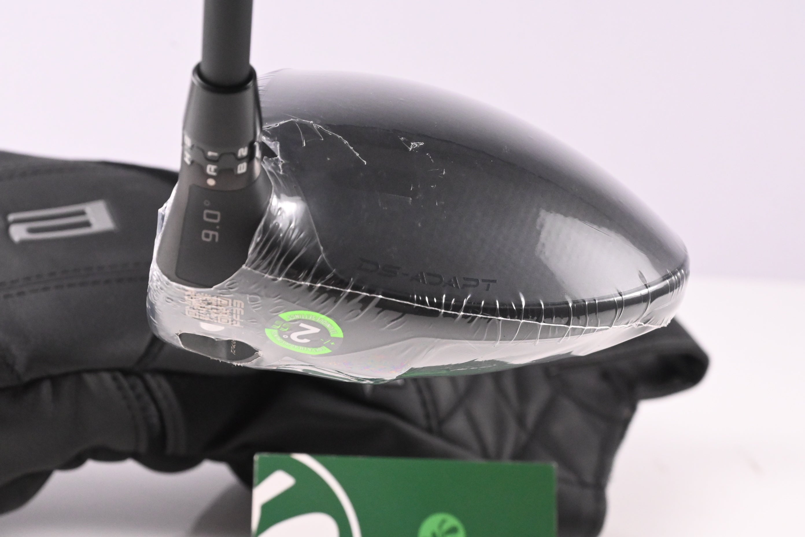 Cobra DS-Adapt LS Driver / 9 Degree / Regular Flex Vanquish 4 Shaft