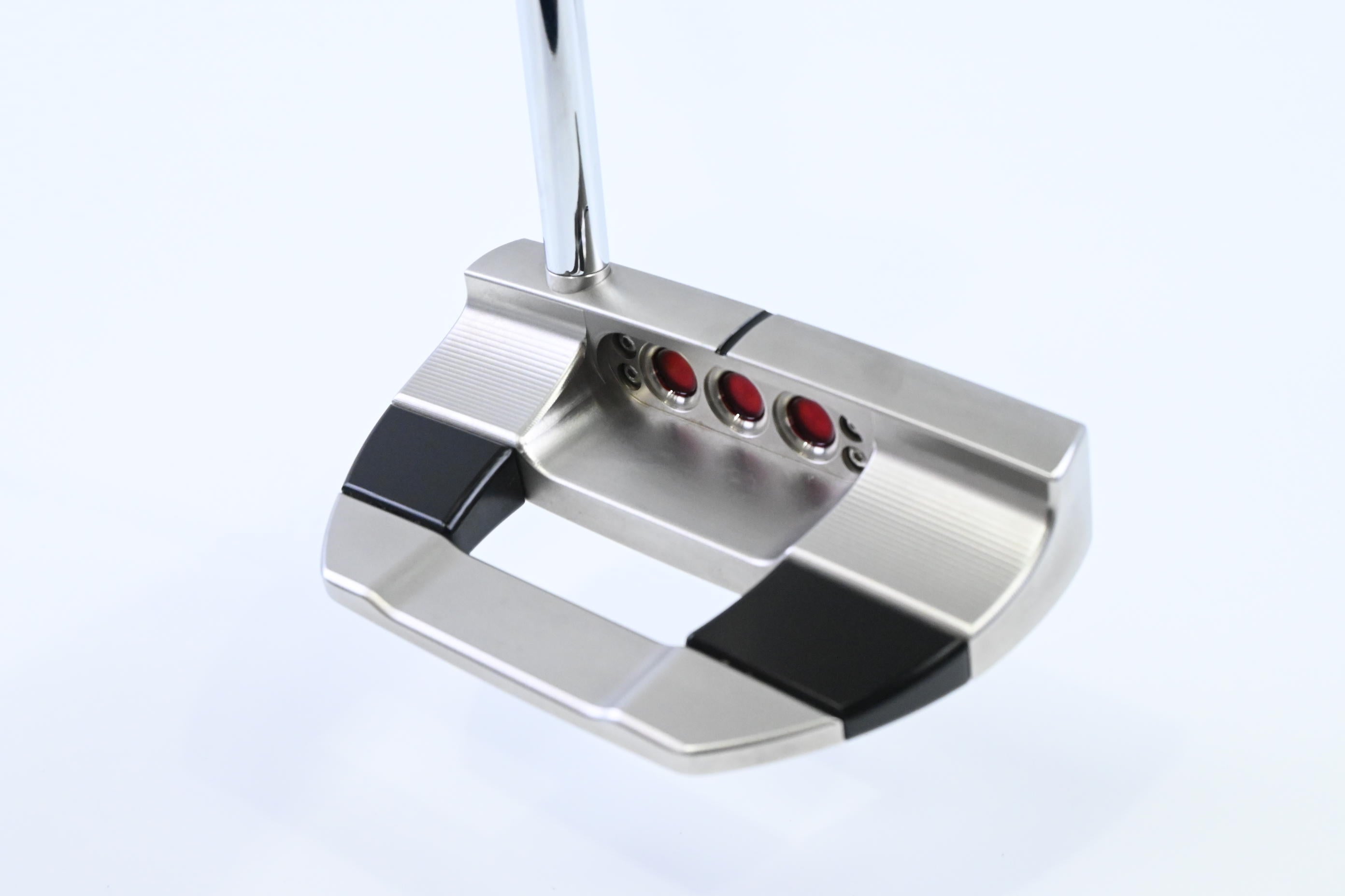 Scotty Cameron 2025 Studio Style Fastback Putter / 38 Inch