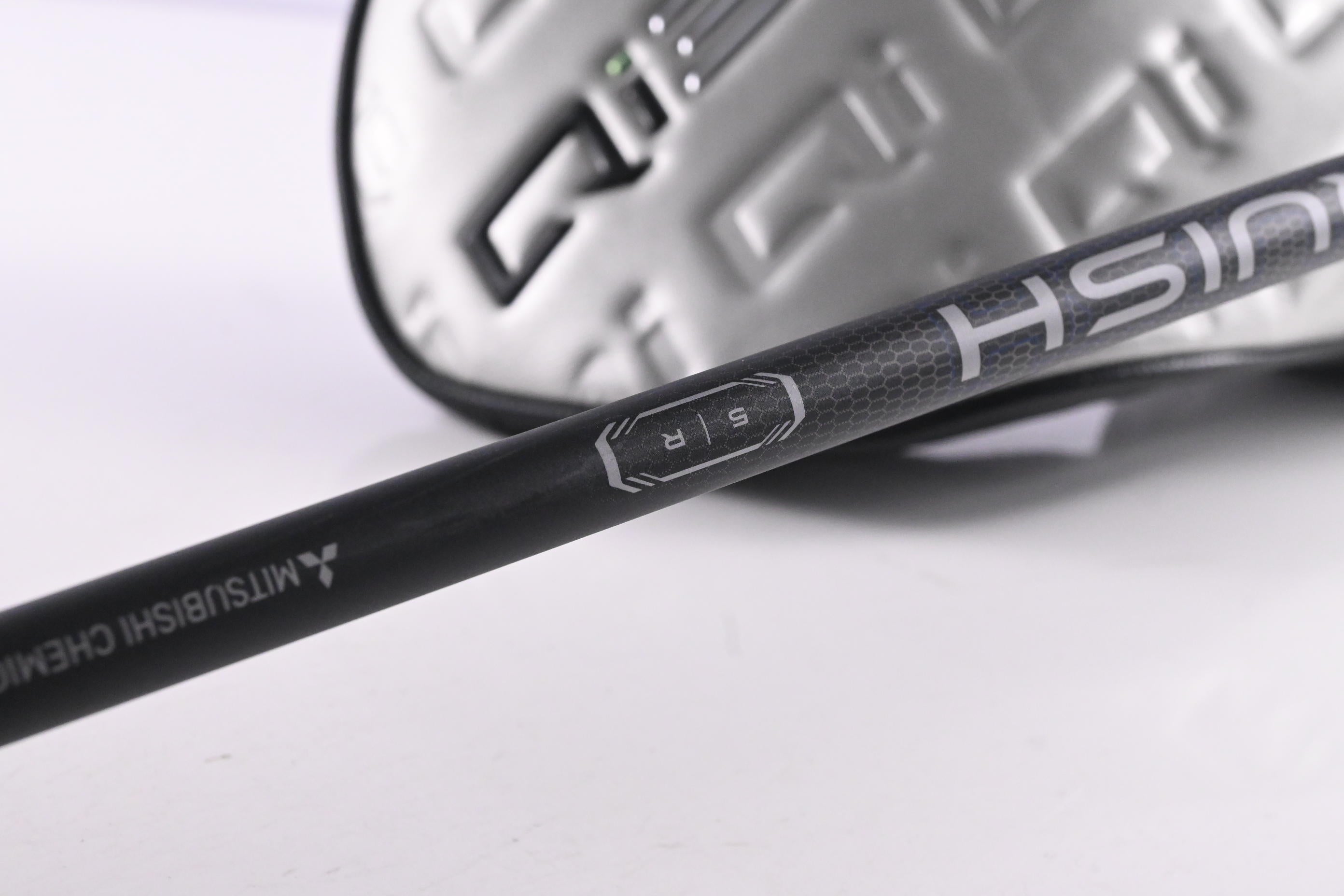 Taylormade Qi35 Driver / 9 Degree / Regular Flex Vanquish 5 Shaft