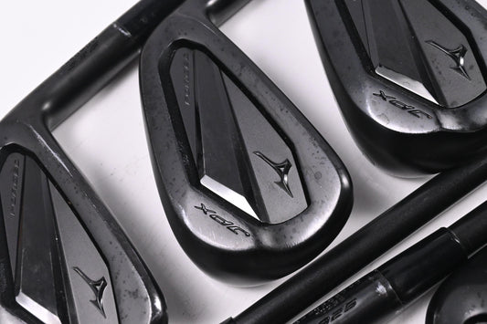 Mizuno JPX 925 Forged Irons / 4-PW / Stiff Flex Dynamic Gold Mid 115 S400
