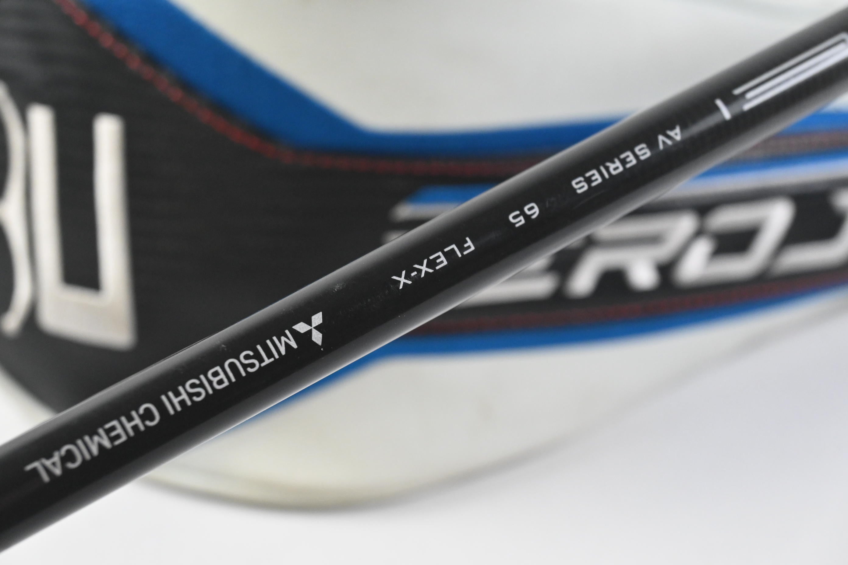 Cobra Aerojet LS Driver / 10.5 Degree / X-Flex Tensei AV White 65 Shaft