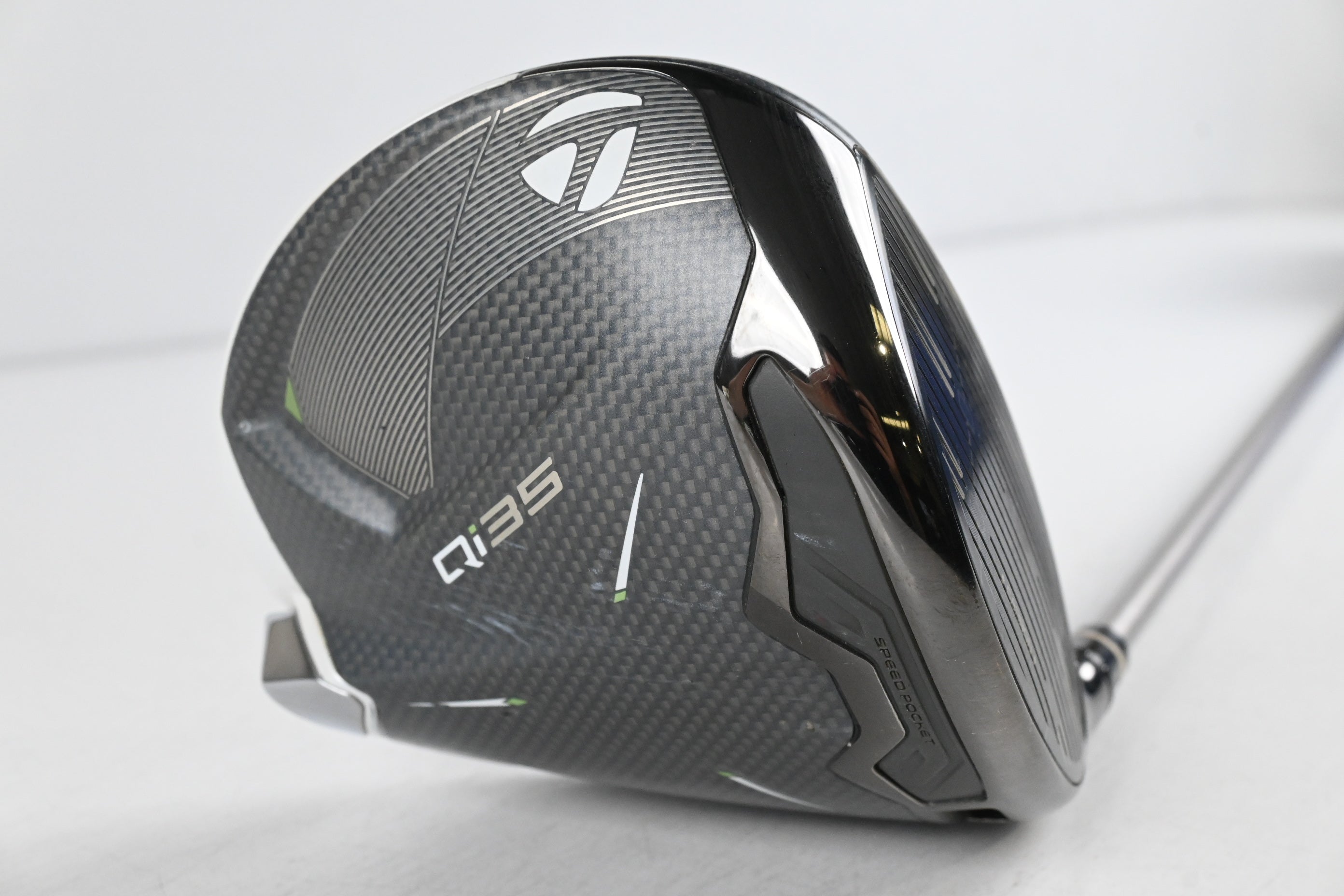 Taylormade Qi35 Max Lite Driver / 10.5 Degree / Senior Flex UST Mamiya Helium