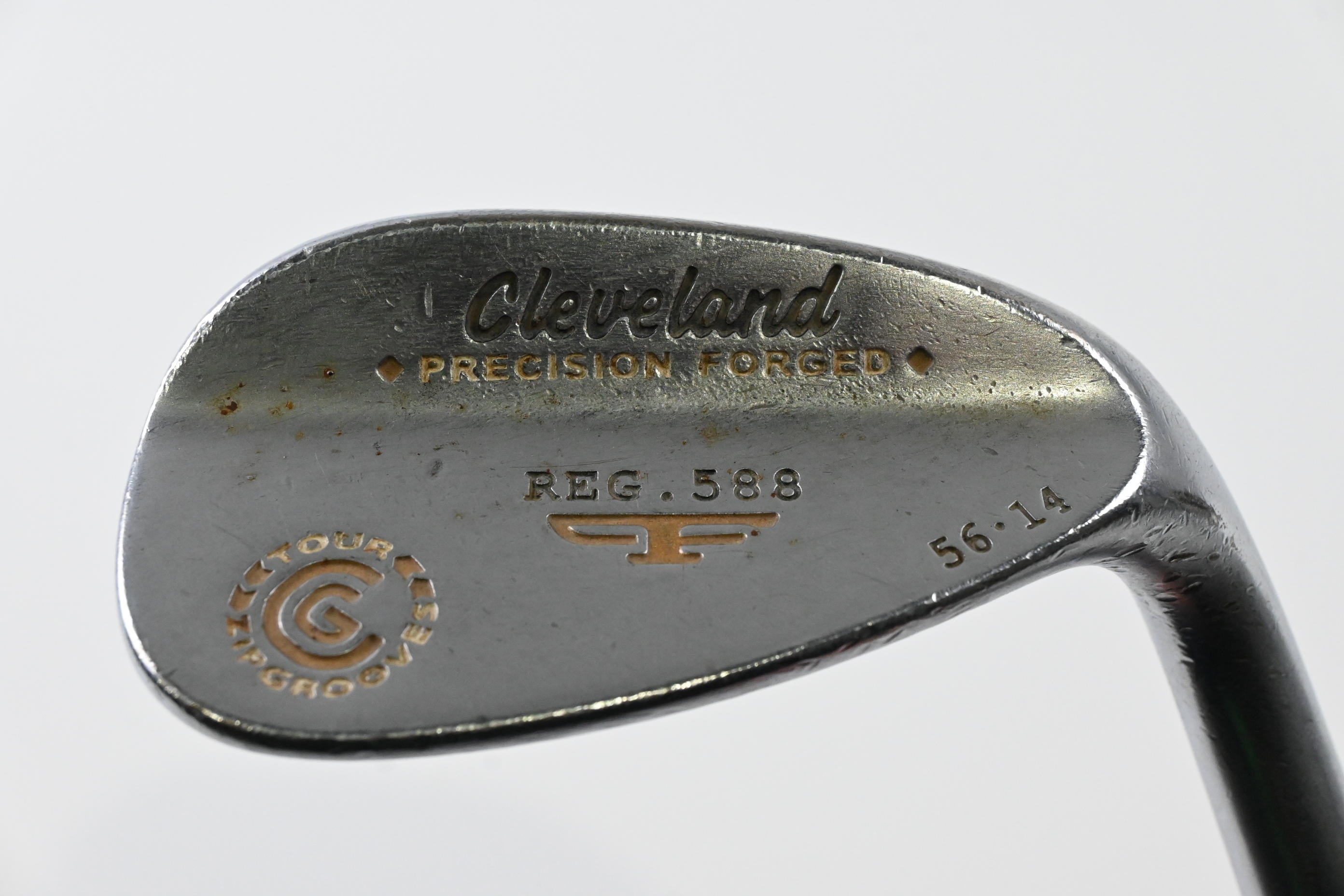 Cleveland 588 Precision Forged Sand Wedge / 56 Degree / Wedge Flex Tour Concept