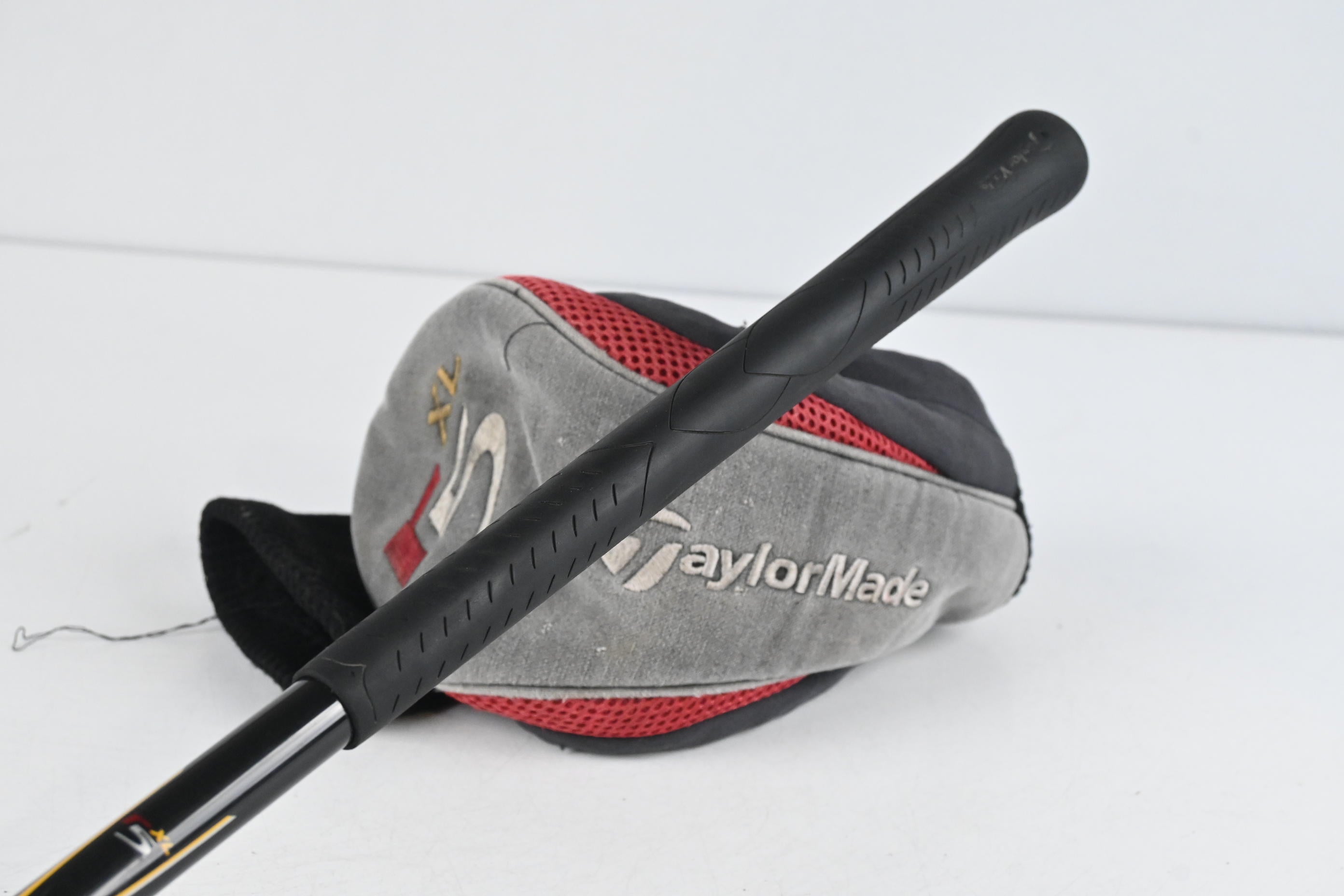 Taylormade R5 XL Driver / 9.5 Degree / Stiff Flex Taylormade Hyperlite XL Shaft