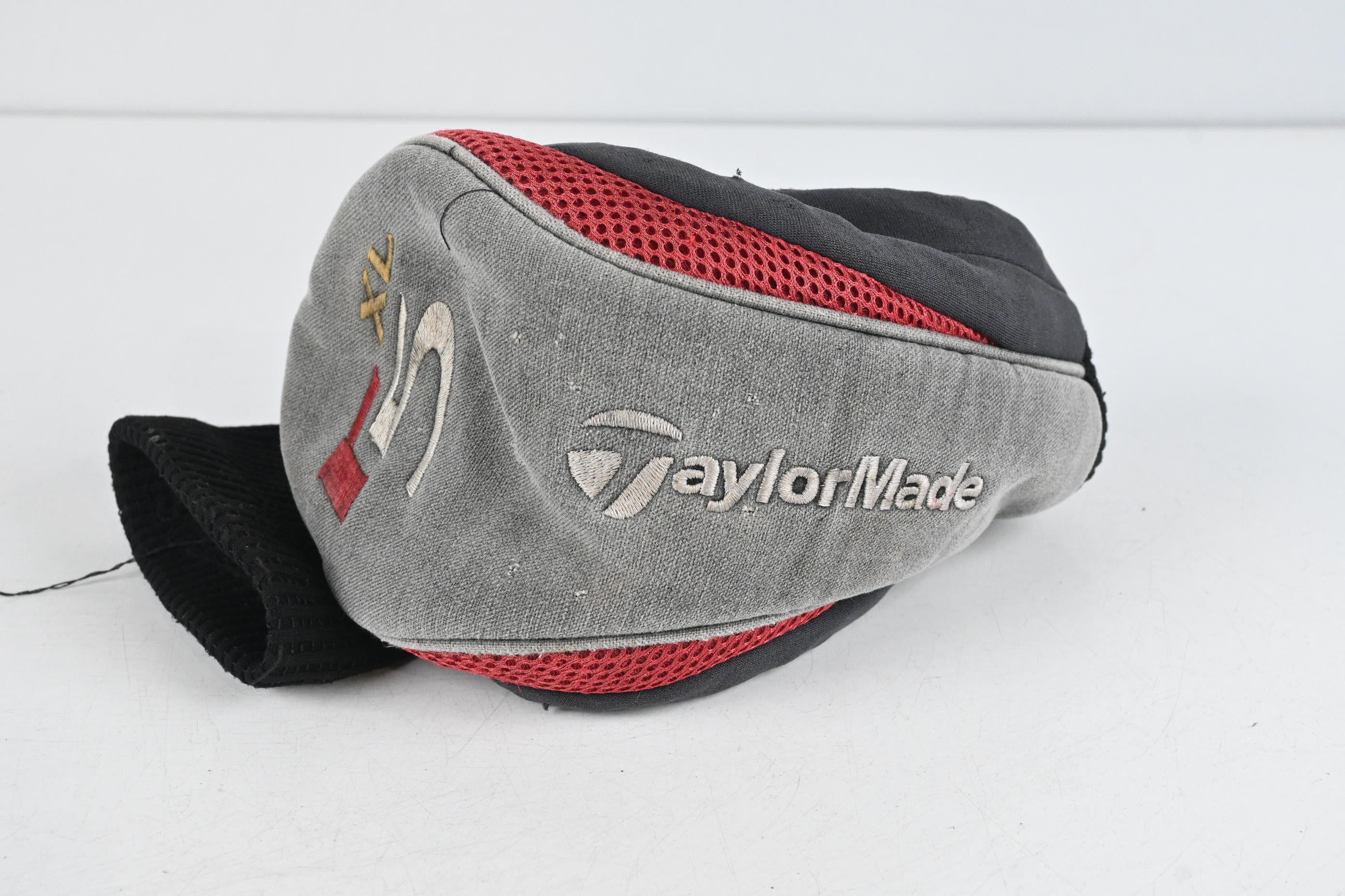 Taylormade R5 XL Driver / 9.5 Degree / Stiff Flex Taylormade Hyperlite XL Shaft