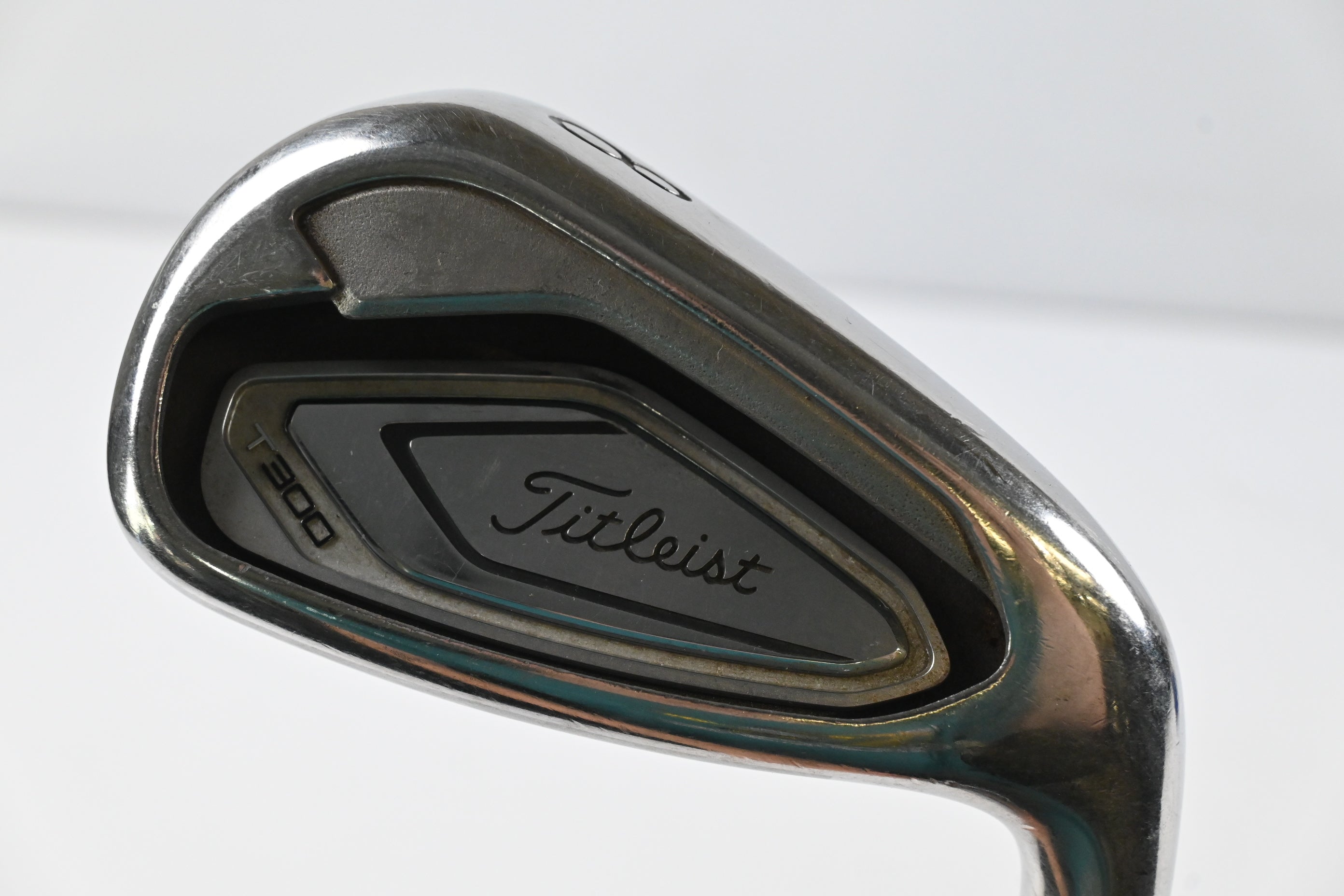 Titleist T300 2019 #8 Iron / Regular Flex AMT Black R300 Shaft