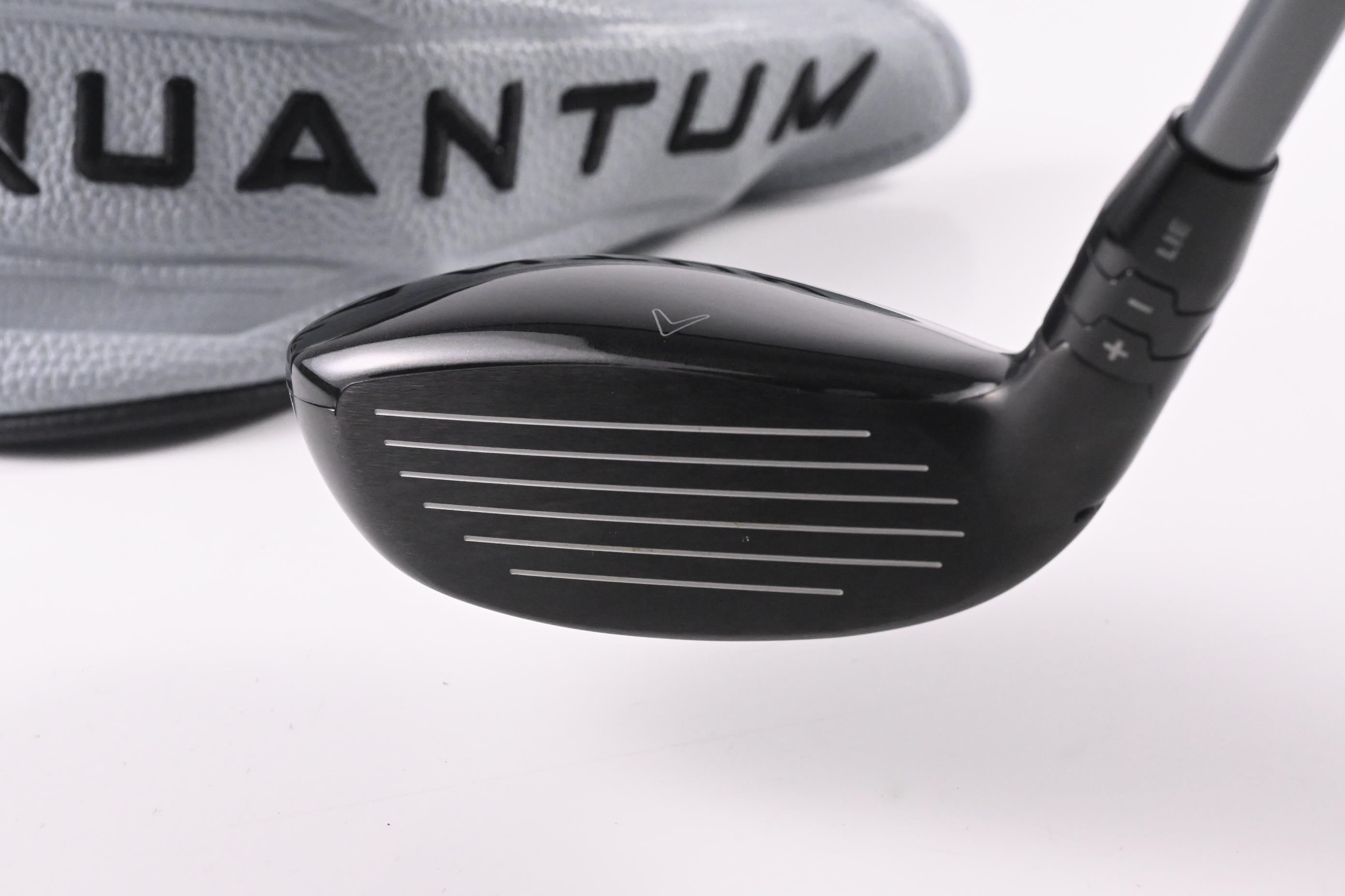 Callaway Quantum Max #4 Hybrid / 21 Degree / Stiff Flex Denali Charcoal 70 Shaft