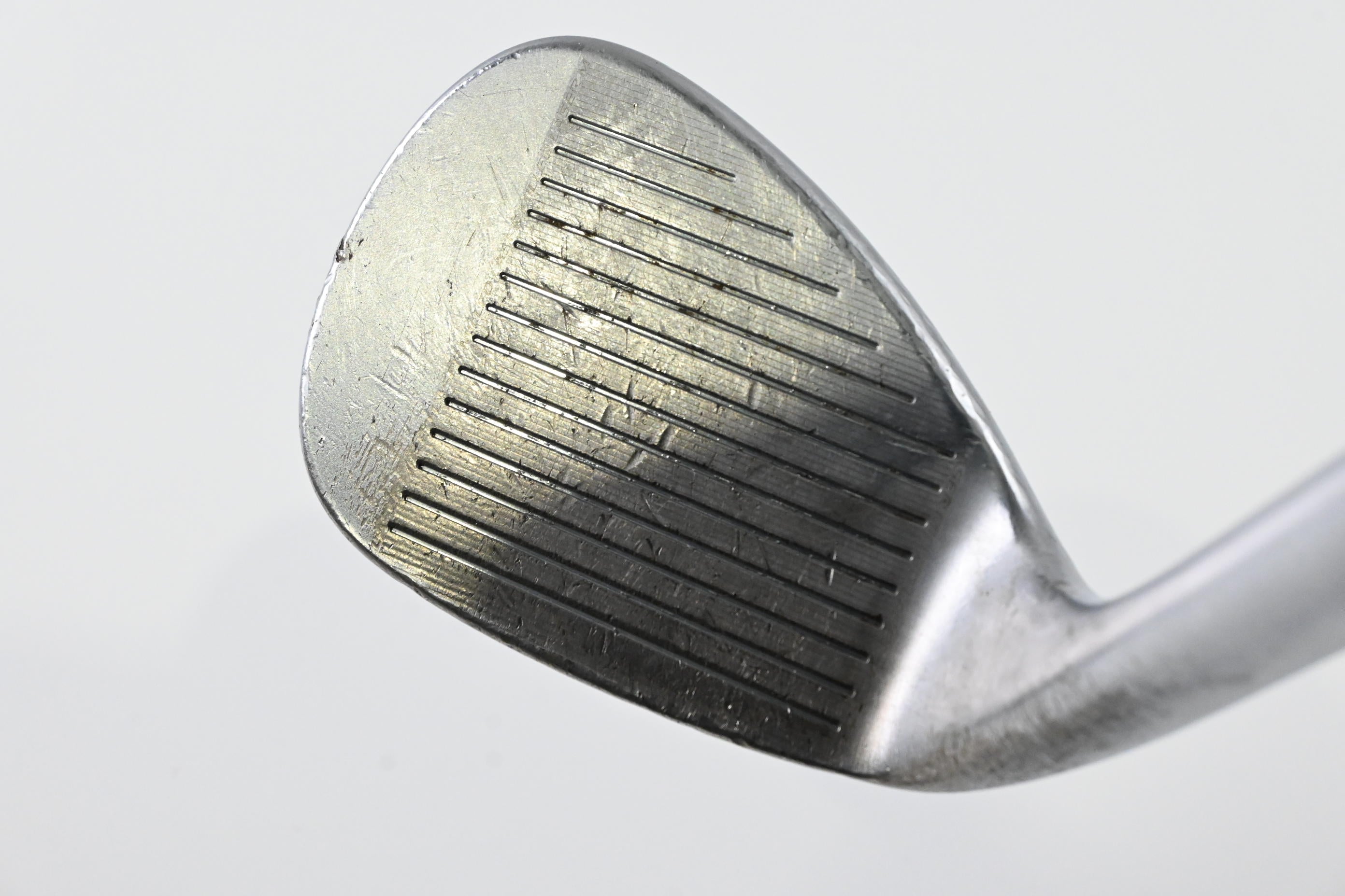 Cleveland 588 Precision Forged Sand Wedge / 56 Degree / Wedge Flex Tour Concept