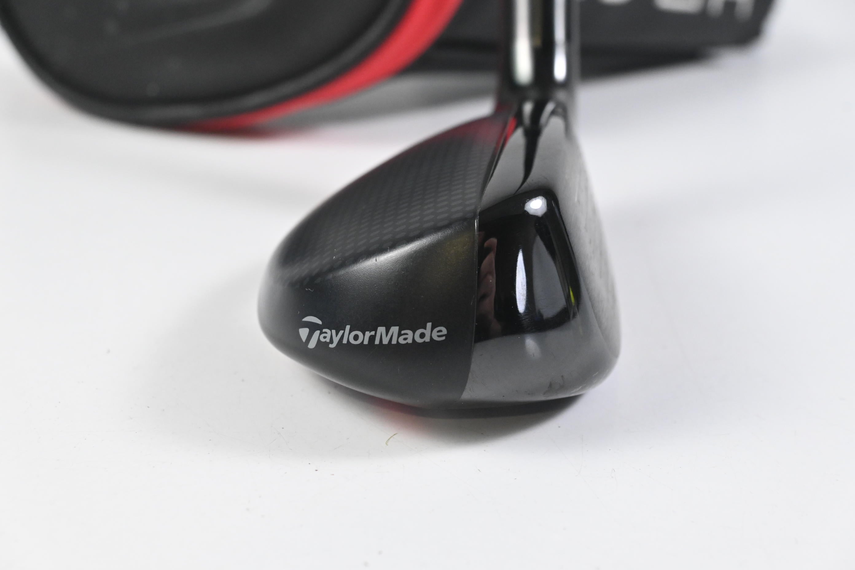 Taylormade Stealth Plus #2 Hybrid / 17 Degree / Regular Flex HZRDUS Smoke Red